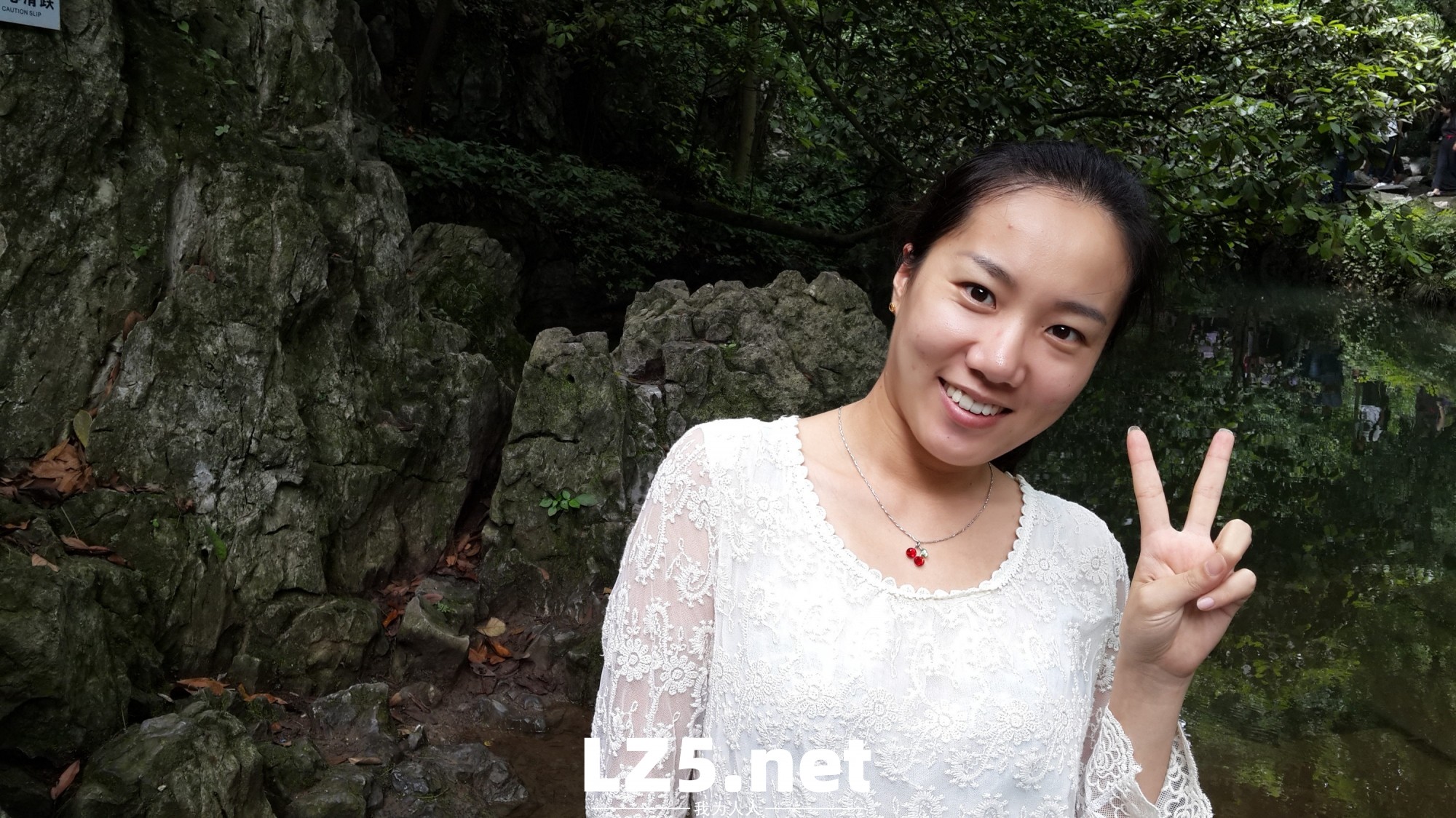 美豔人妻劉珊,云盤海量私拍流出,十年淫片見證嬌娃騷化曆程  (438P)