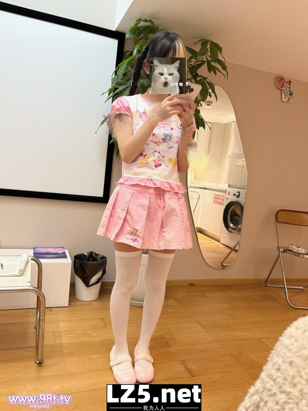 【出击日记19】07年朋克风舌钉反差萝莉第一篇-白丝女儿服【25P-46GIF-手势验证】