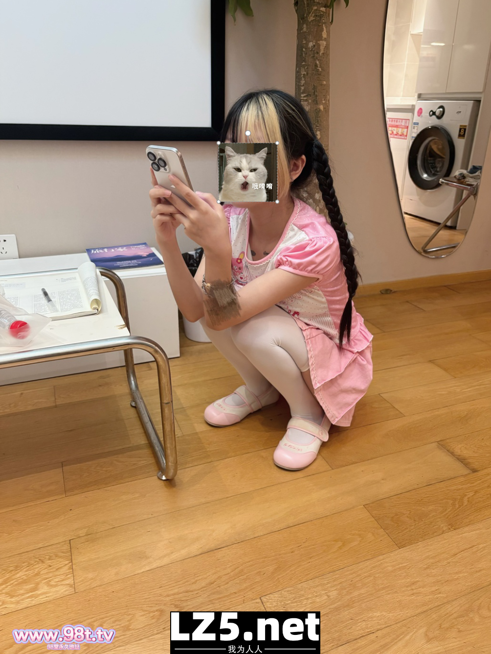 【出击日记19】07年朋克风舌钉反差萝莉第一篇-白丝女儿服【25P-46GIF-手势验证】