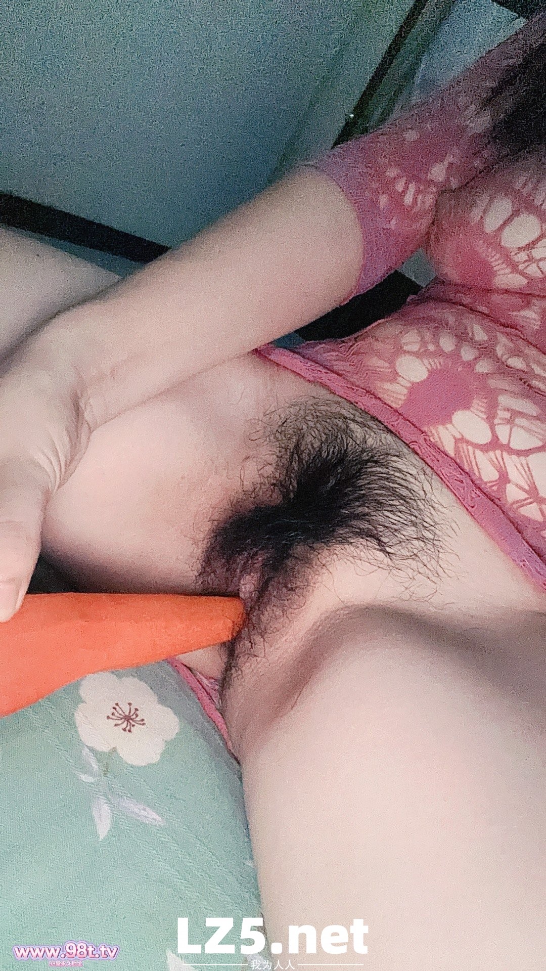 安妮__寂寞的小少妇-3【13P+6GIF+手势验证】