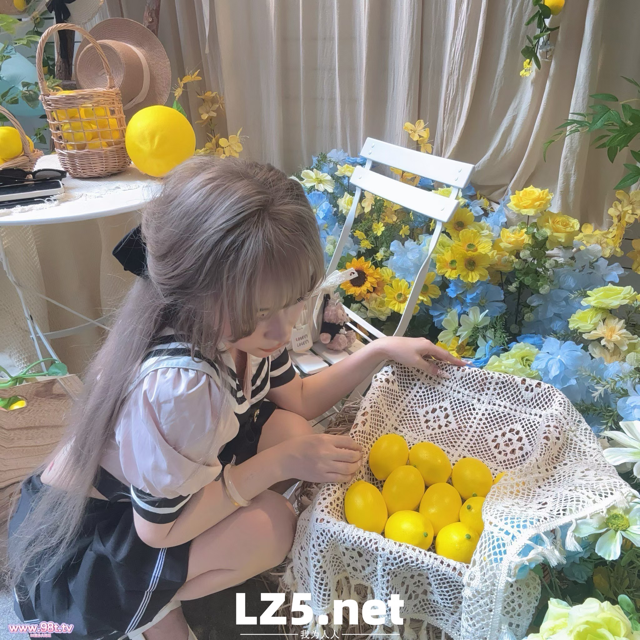 精致陪玩电竞女kitty小猫咪------1+2+各种日常情趣制服，聊天记录剧情【46P+手势验证】