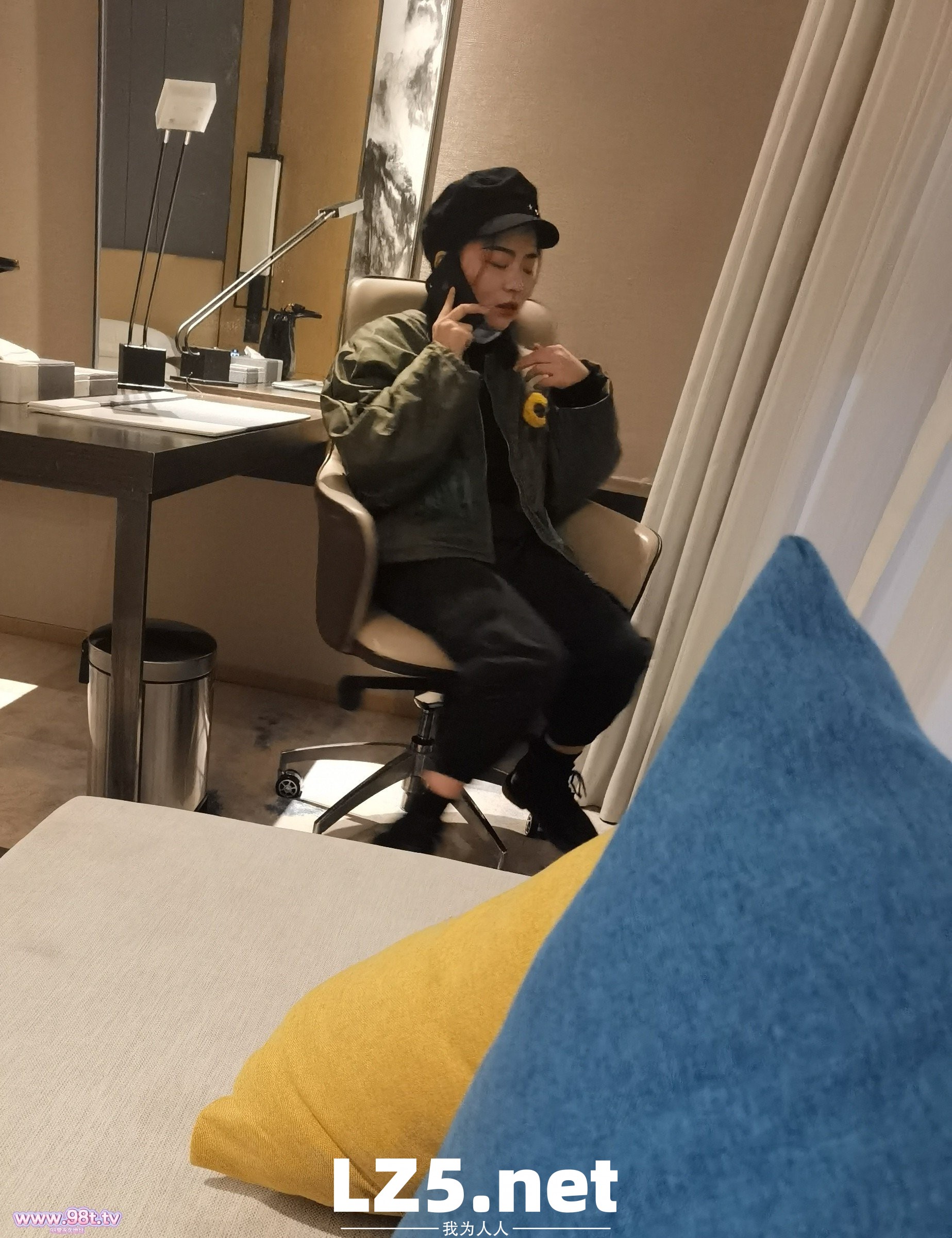 她说她只是妹妹 妹妹说紫色更有韵味【18P+16P+32P+4P+11GIF+露脸+生活照】