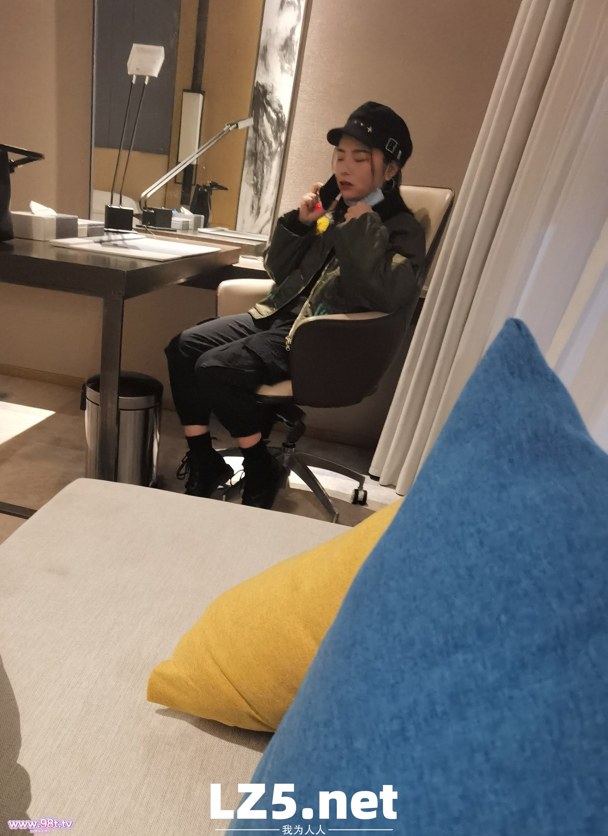 她说她只是妹妹 妹妹说紫色更有韵味【18P+16P+32P+4P+11GIF+露脸+生活照】