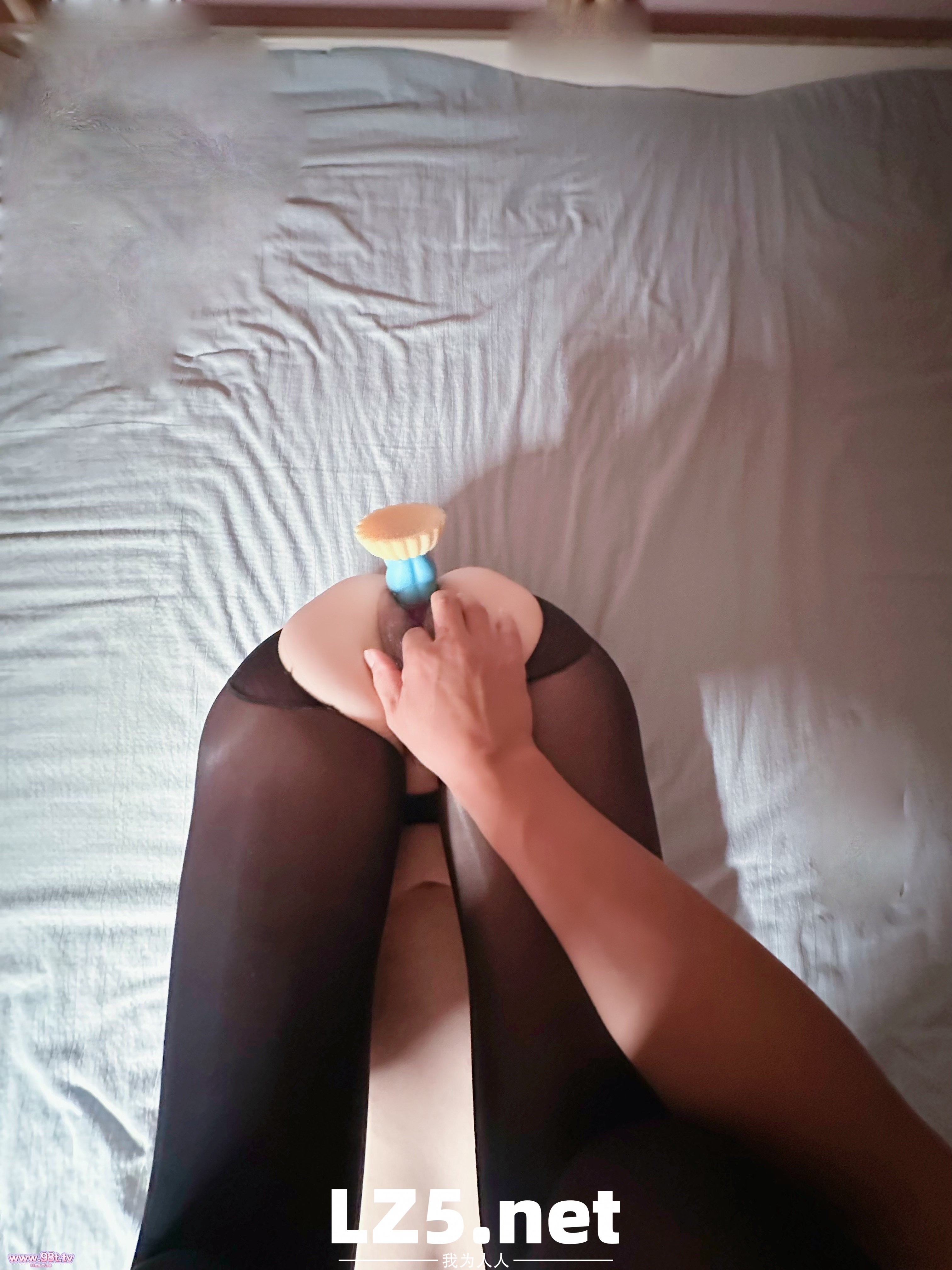 骚货人妻内射篇之油亮开档黑丝【56P+2GIF+手势认证】