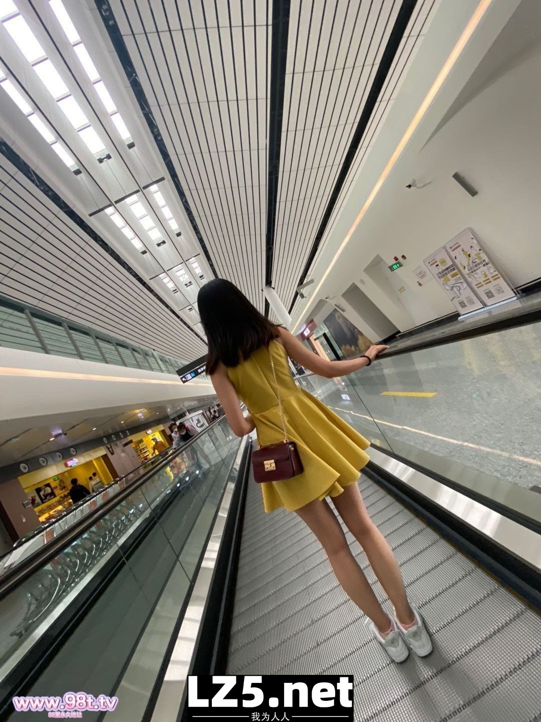 【新人报道】分享自己170黑丝小女友【14P+手势验证+生活照】