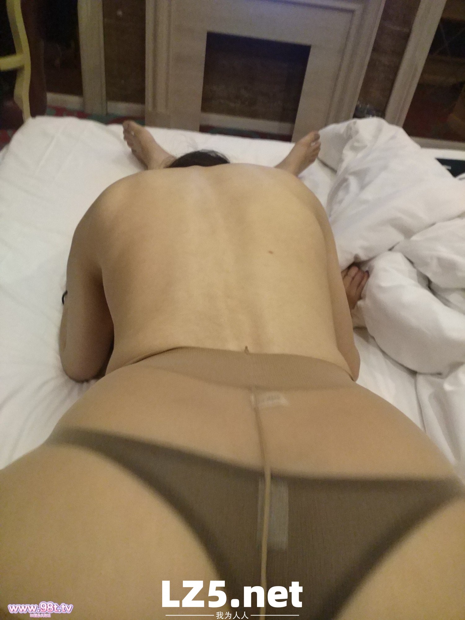 风骚绝代 身姿曼妙无敌的极品性瘾少妇【88P+微露脸】