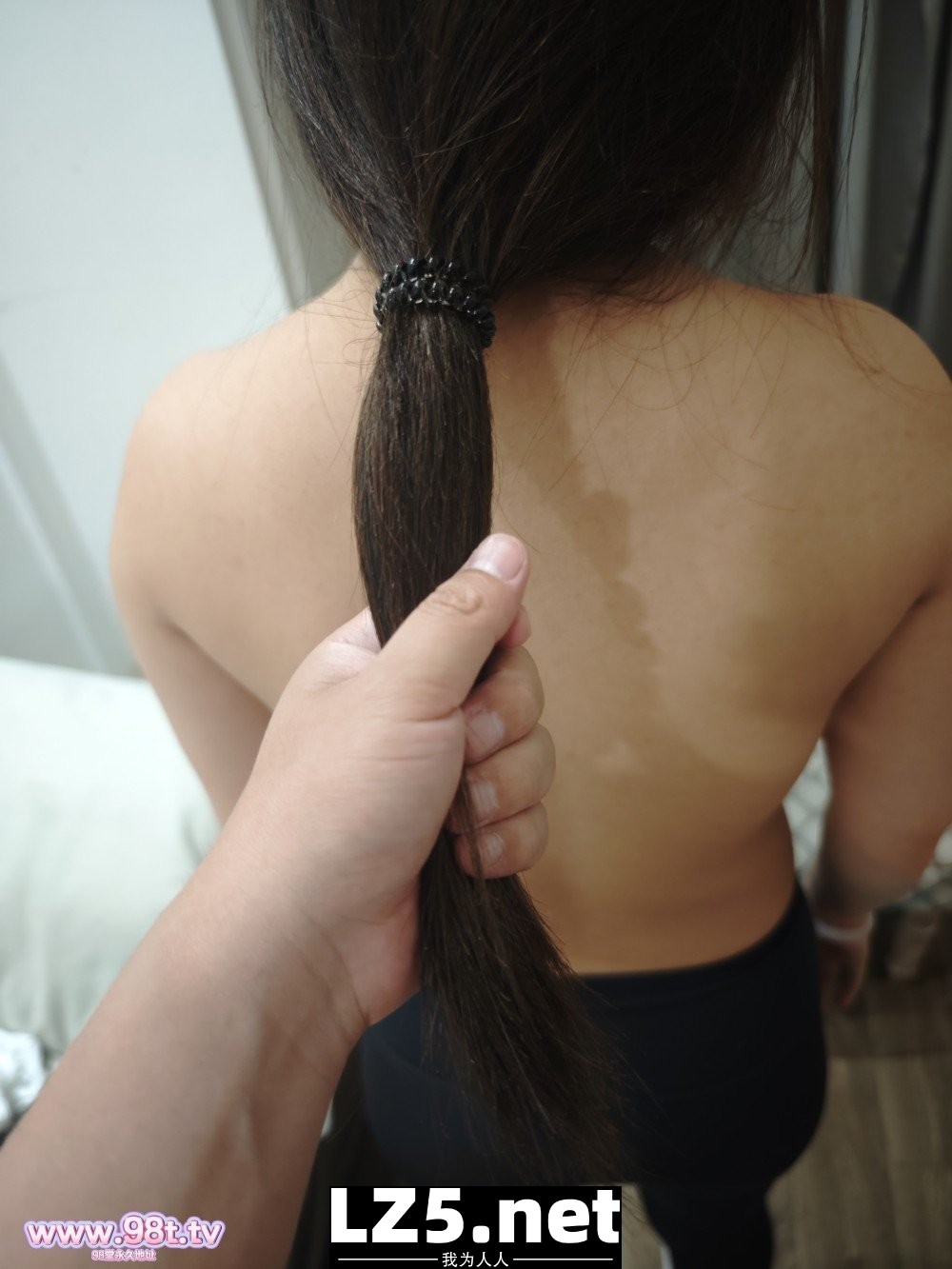 白嫩肉体加完美的瑜伽裤诱惑 姿势无敌诱惑且纯欲 申精【53P+手势验证】