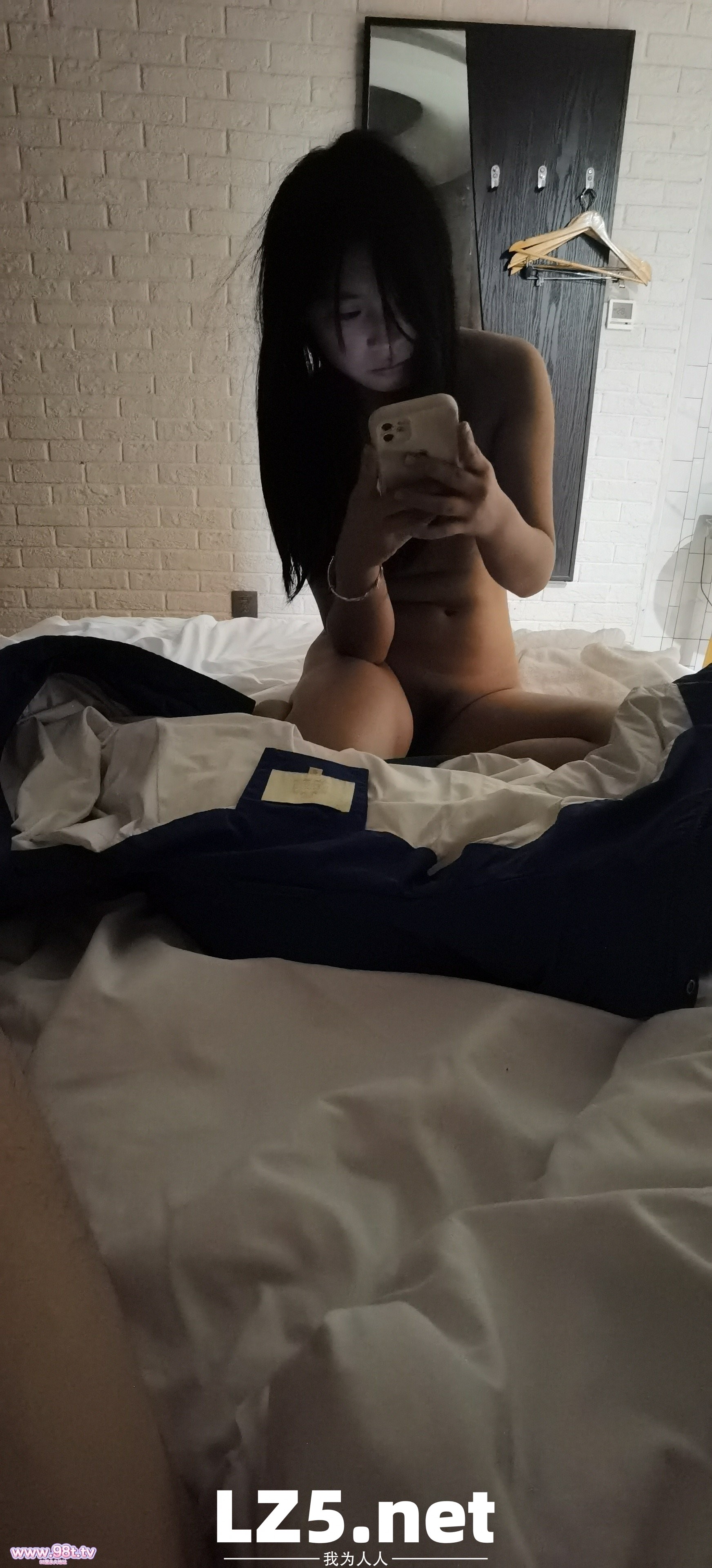清纯的高中学妹终于被我搞到手了 一眼心动的感觉 就问你嫩不嫩 纯不纯吧 露脸露脸露脸【58P】