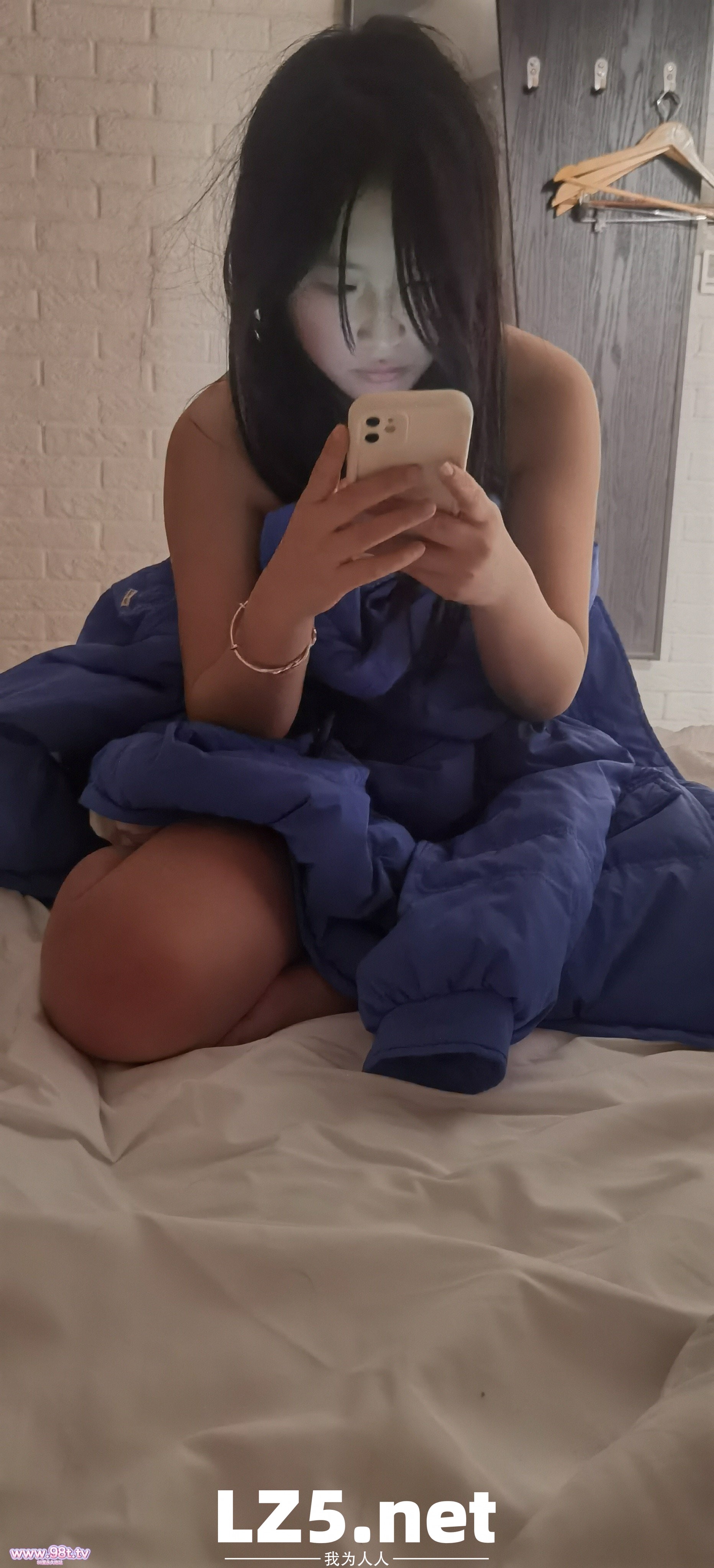 清纯的高中学妹终于被我搞到手了 一眼心动的感觉 就问你嫩不嫩 纯不纯吧 露脸露脸露脸【58P】