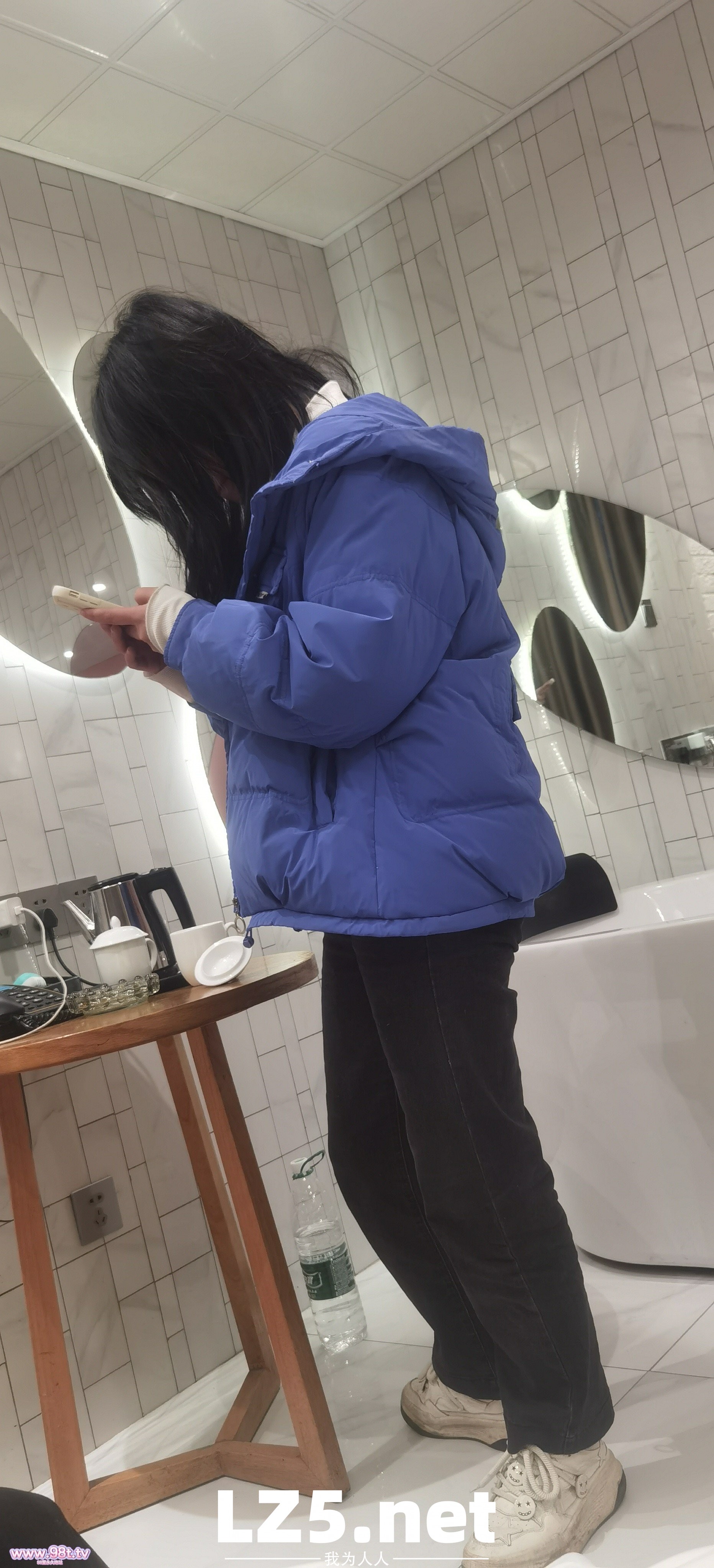 清纯的高中学妹终于被我搞到手了 一眼心动的感觉 就问你嫩不嫩 纯不纯吧 露脸露脸露脸【58P】