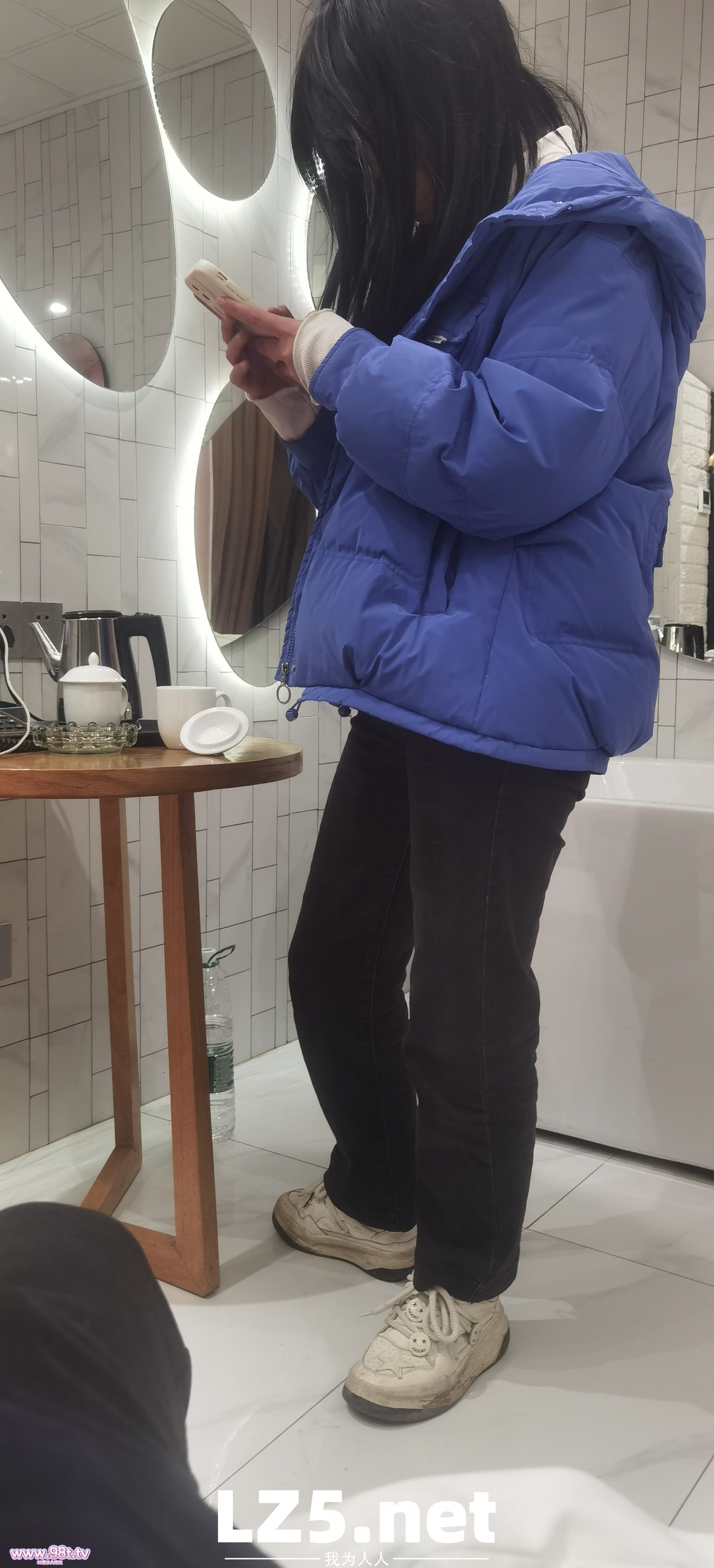 清纯的高中学妹终于被我搞到手了 一眼心动的感觉 就问你嫩不嫩 纯不纯吧 露脸露脸露脸【58P】