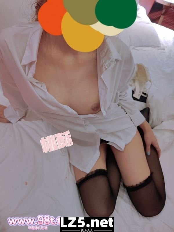 替社区认识的情侣，h教练和模特奈奈发帖，同样是00后，大家看看她骚还是桃酥骚【26P】