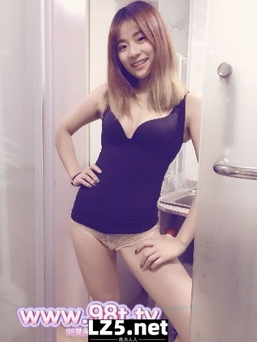 反差  叶佳文