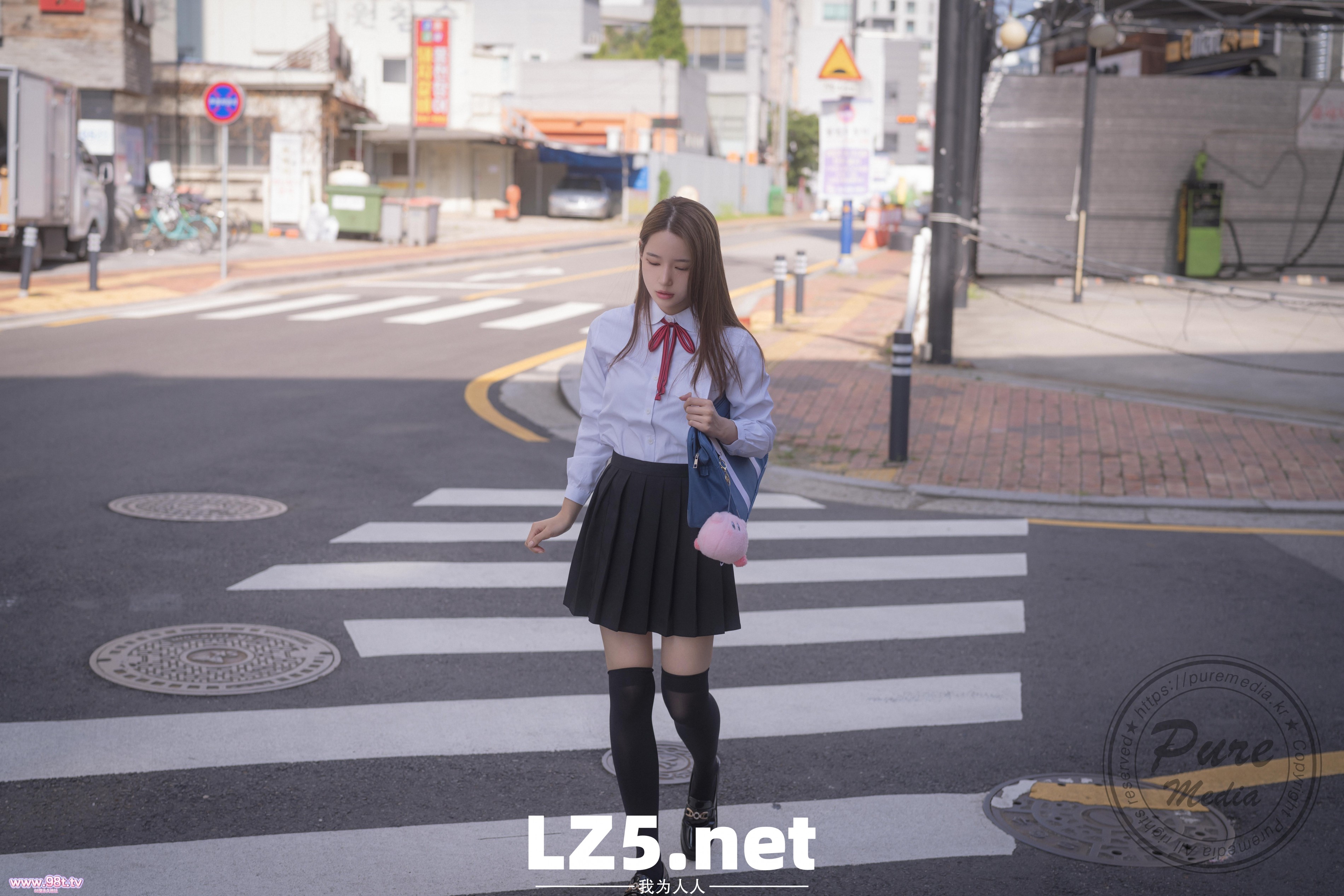 Yeha女神人前多正经床上就有多认真-上[48P]