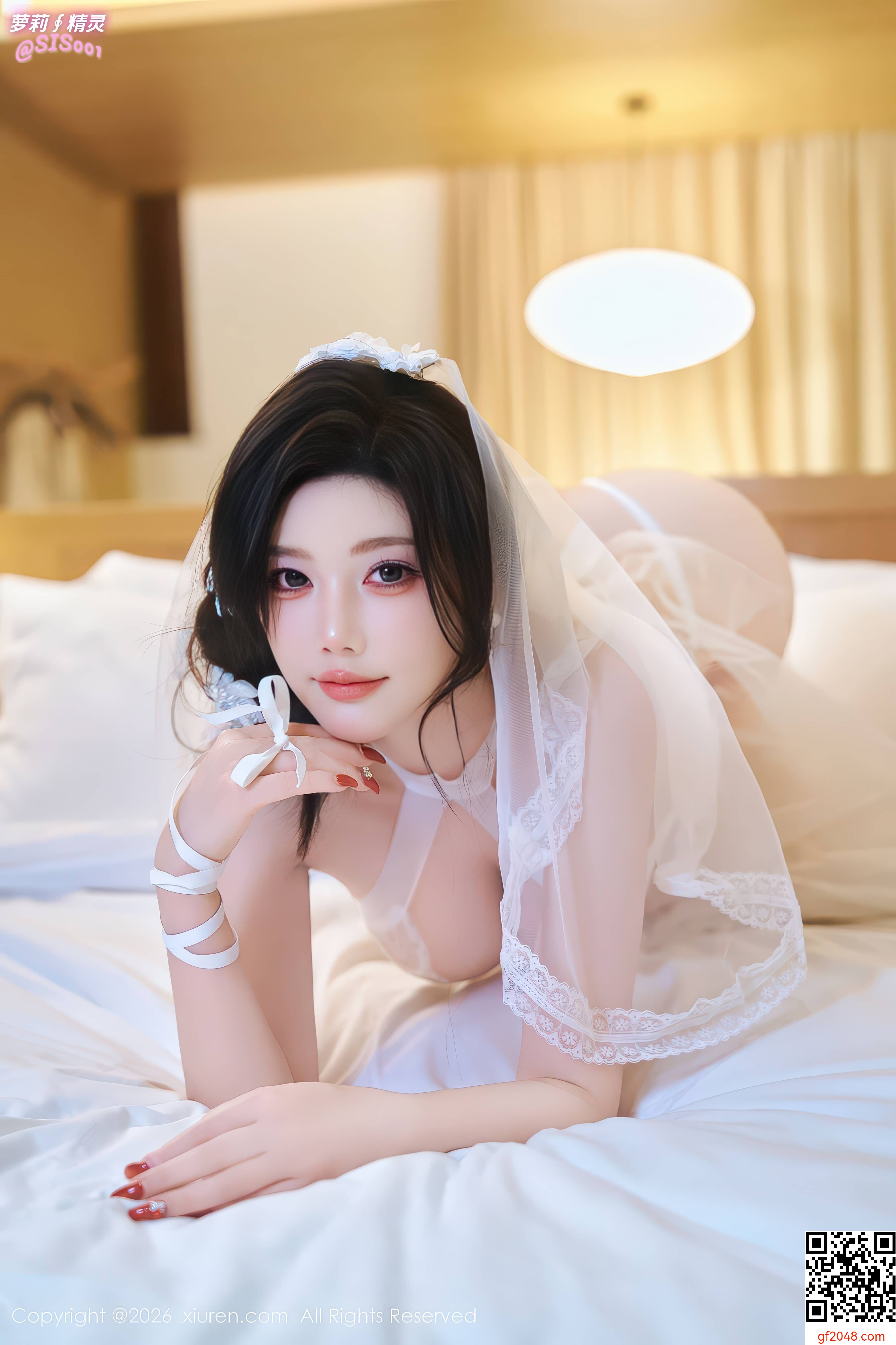 【达人组出品】[XiuRen秀人网] 2026.01.07 No.11206 杨晨晨. 性感黄色连衣裙露白色内衣配白丝吊袜秀美腿诱惑写真 [76P]