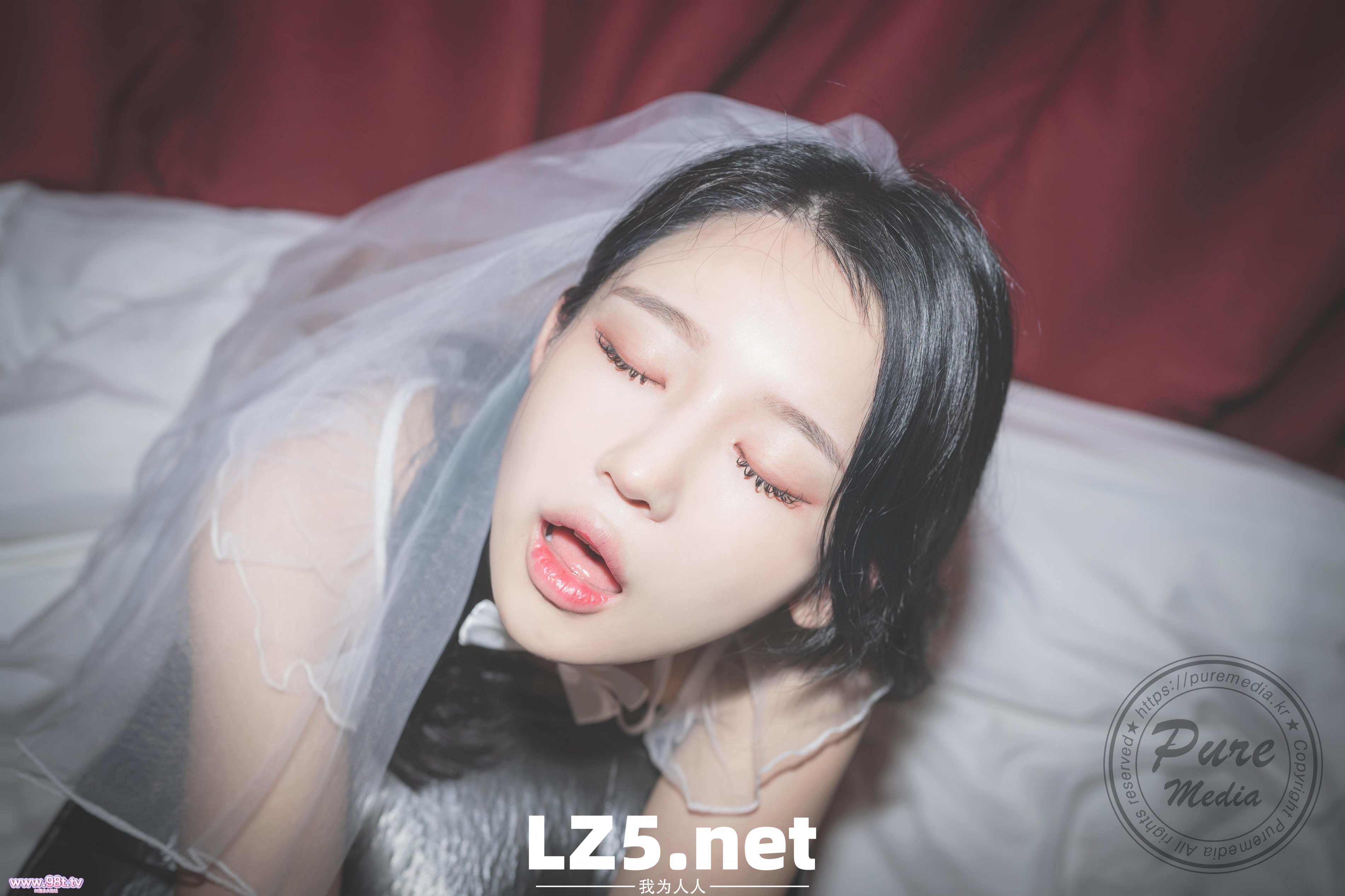 Yeha女神新娘漂亮花苞粉嫩幸福婚纱照-上篇[31P]