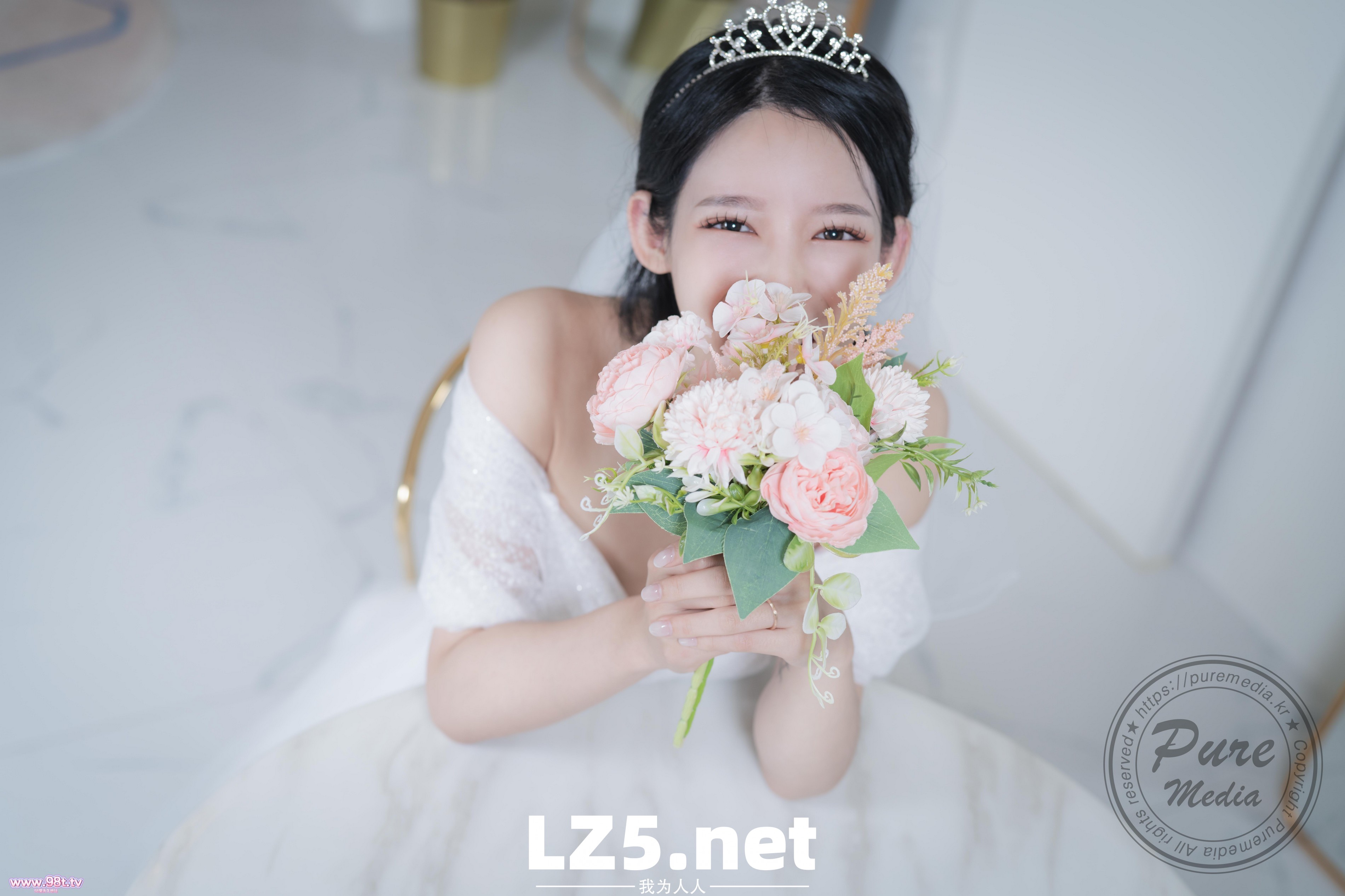 Yeha女神新娘漂亮花苞粉嫩幸福婚纱照-上篇[31P]