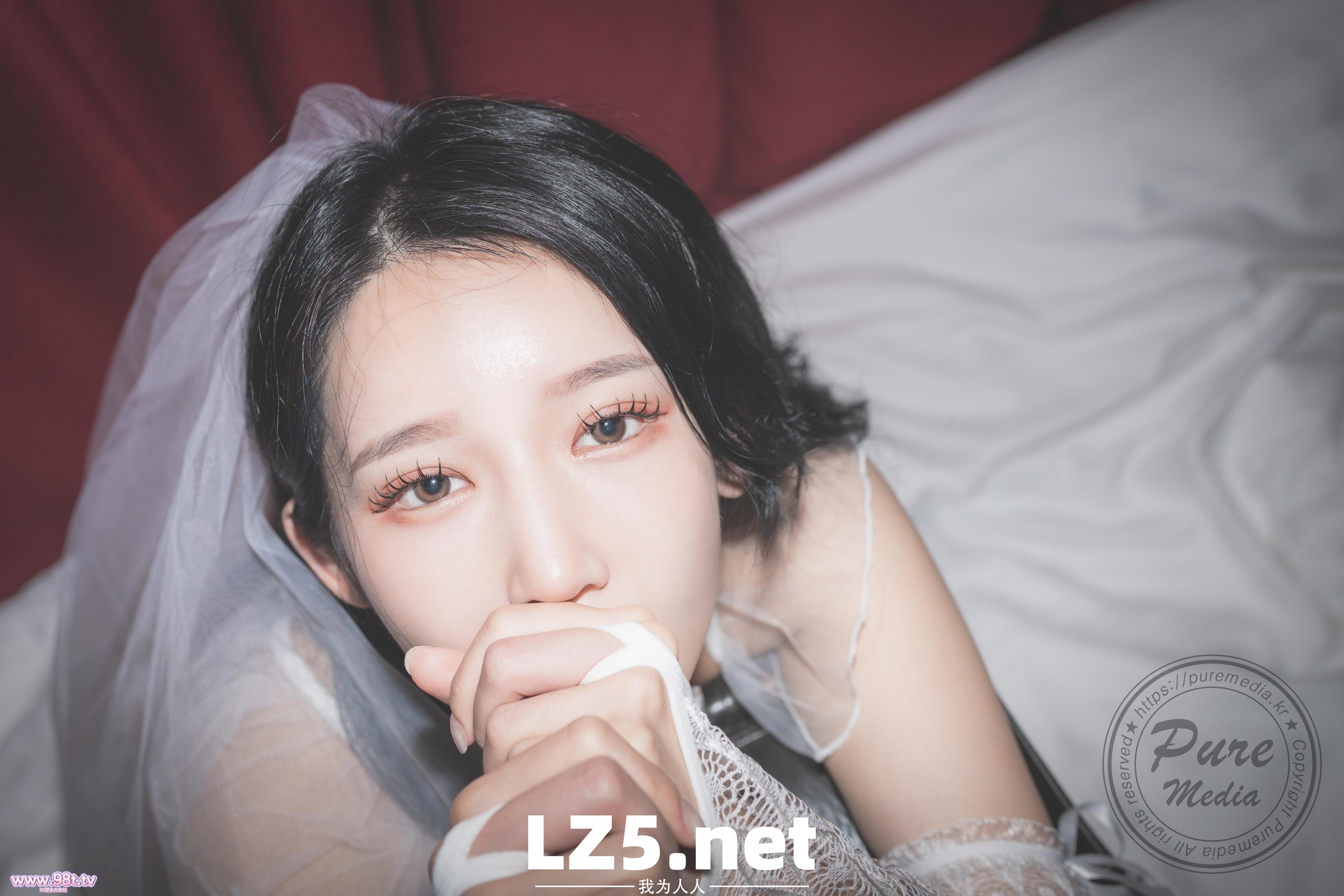 Yeha女神新娘漂亮花苞粉嫩幸福婚纱照-上篇[31P]