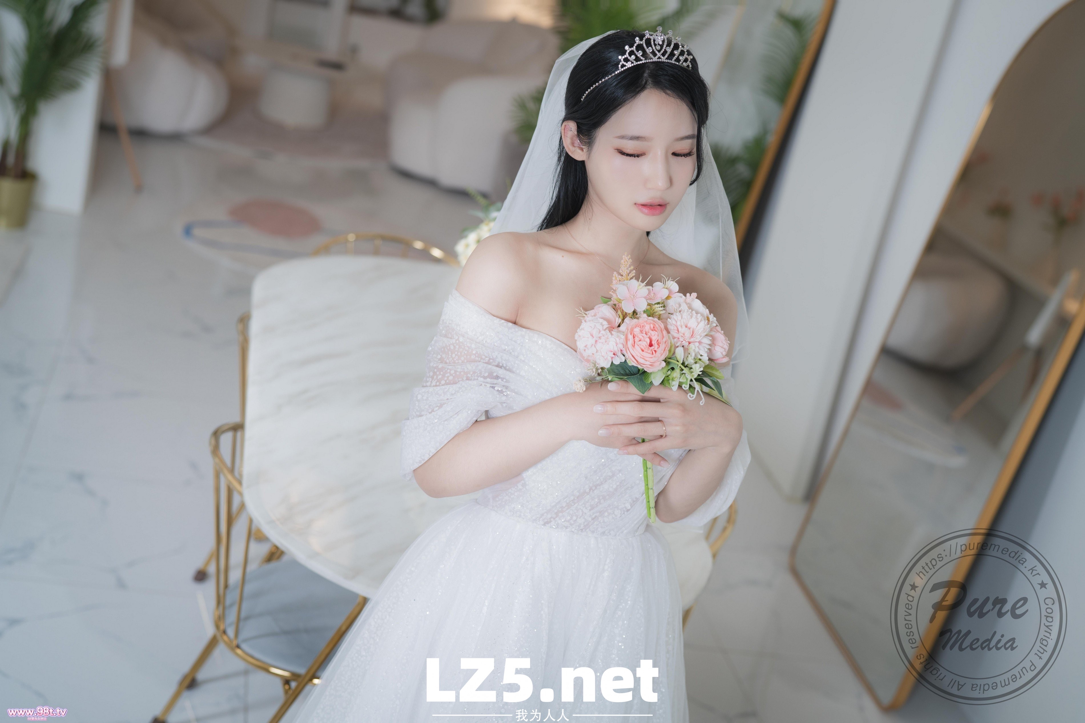 Yeha女神新娘漂亮花苞粉嫩幸福婚纱照-下篇[38P]