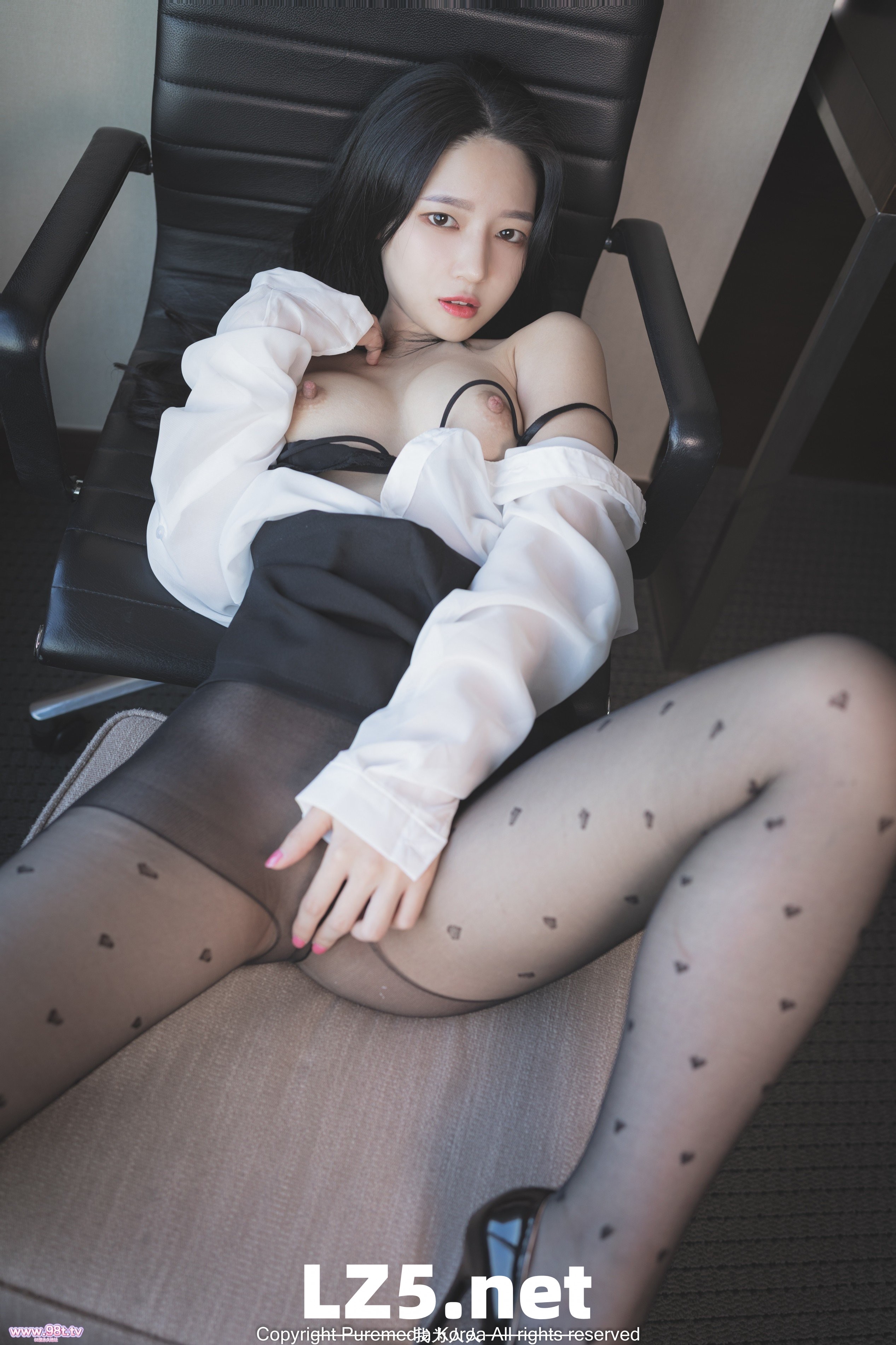 Yeha-单位新来的女同事很会勾引人犯罪-中篇[38P]