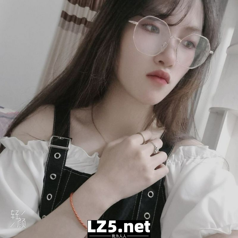 對女朋友的小籠包愛不釋手  (14P)