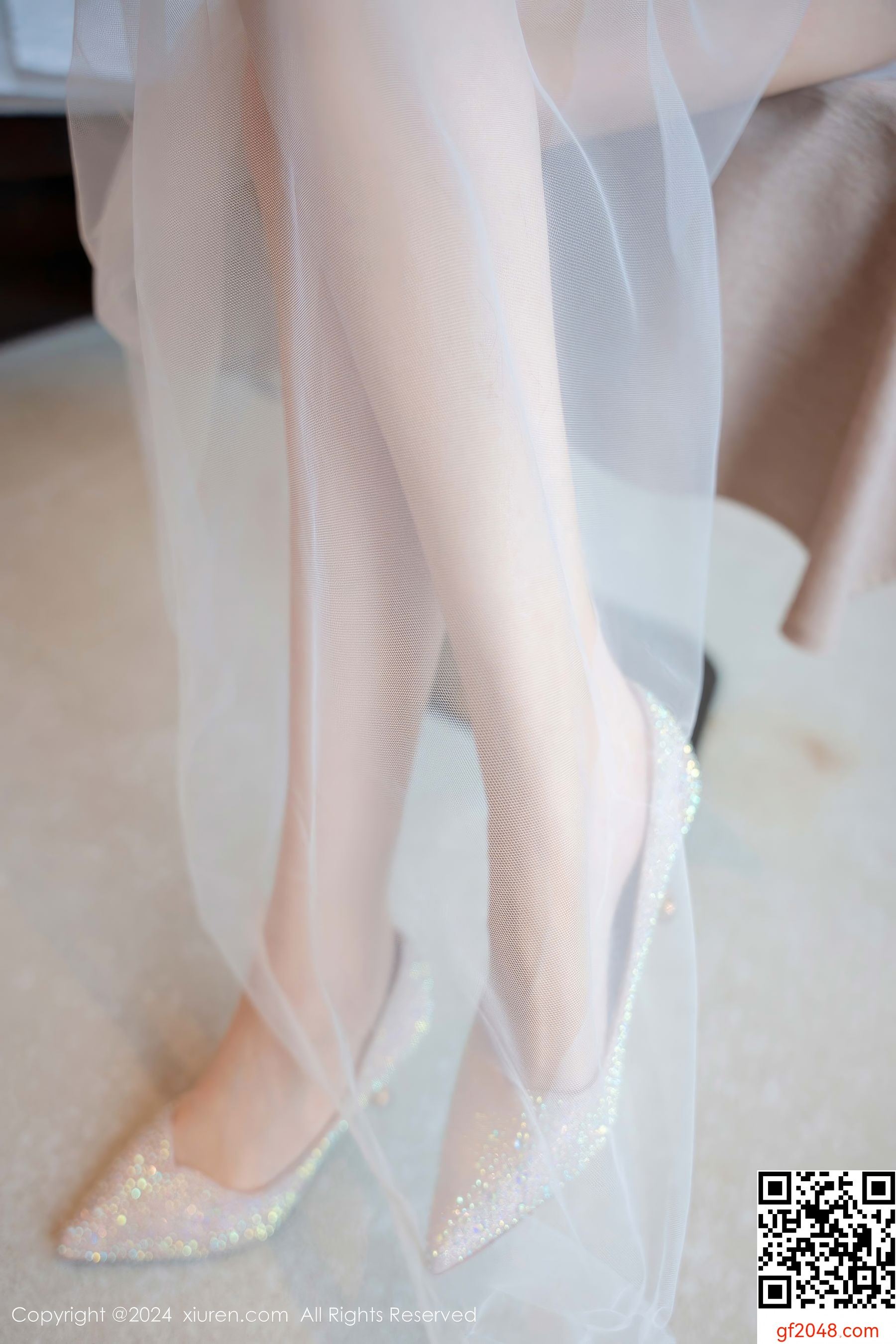 【达人组出品】[秀人网XiuRen] No.9318 白芷yy[76P]
