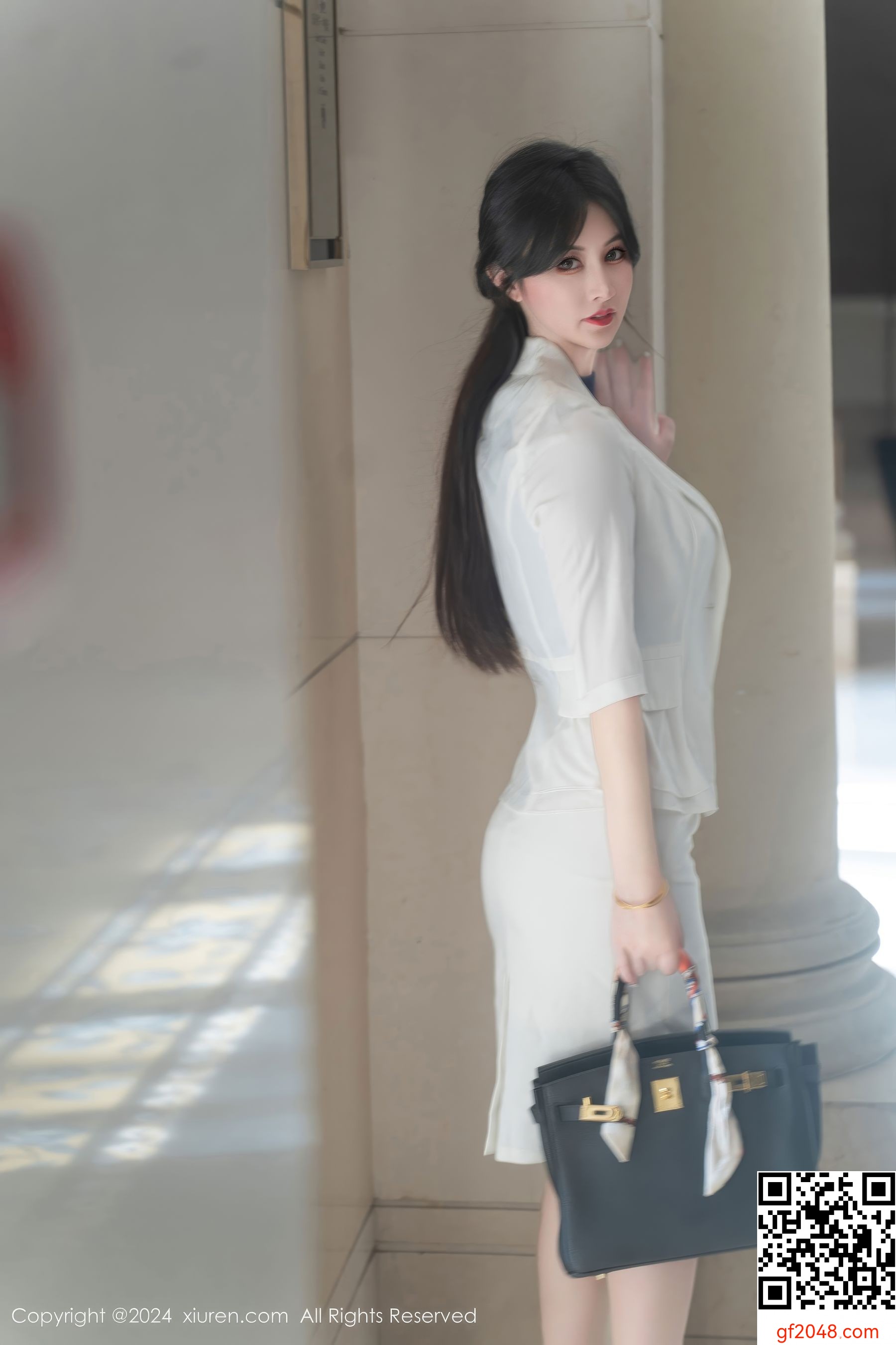 【达人组出品】[秀人网XiuRen] No.9319 诗诗kiki[98P]