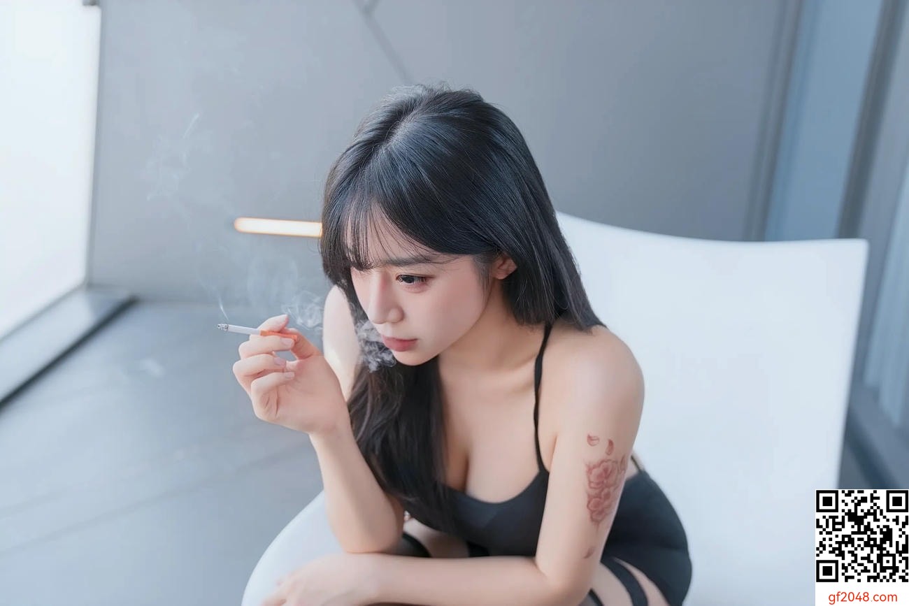 【網路收集系列】YITUYU .. 慵懶與魅惑交織 一元同學Jodie【72P】