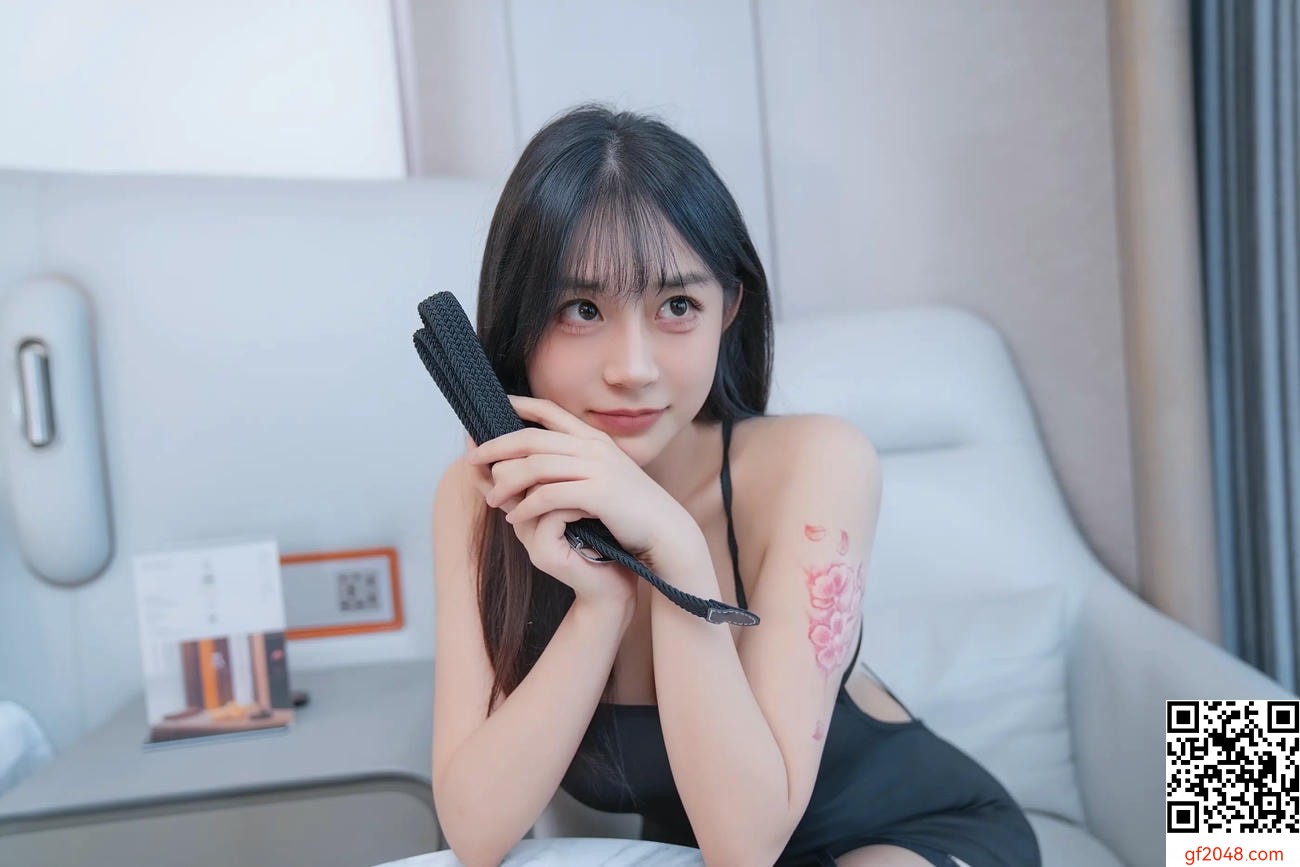 【網路收集系列】YITUYU .. 慵懶與魅惑交織 一元同學Jodie【72P】