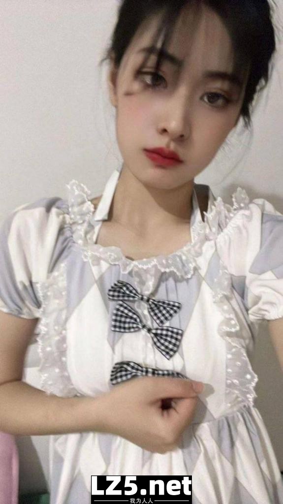 ＃反差  清纯脸蛋下藏着是经历了风雨的逼[48P]
