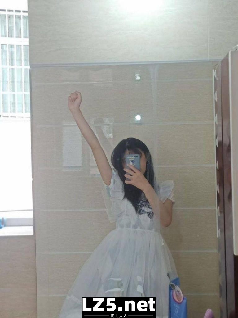 ＃反差  清纯脸蛋下藏着是经历了风雨的逼[48P]