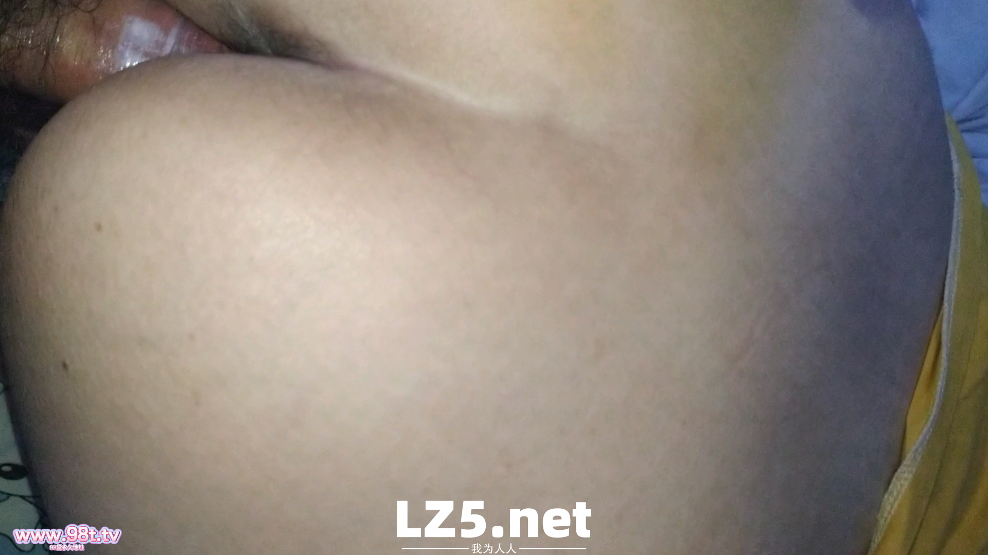 我的骚妻老婆(一):先用自慰器插逼,再用鸡巴使劲操，看表情就知道她有多么的骚，操的她乱喊乱叫，眼睛都直了【39P+7GIF】