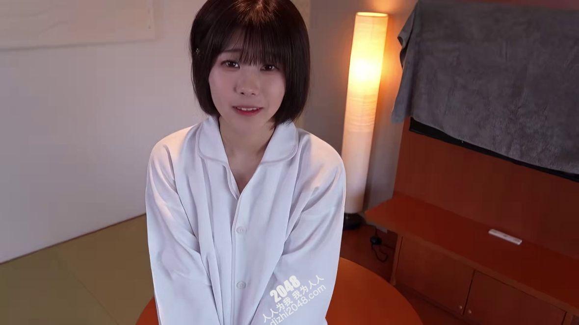 清纯装扮的骚货【17P】