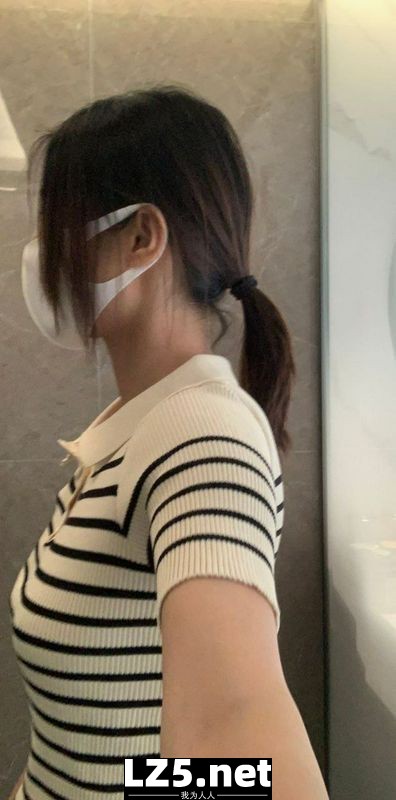 身材不錯的極品短髮妹  (21P)
