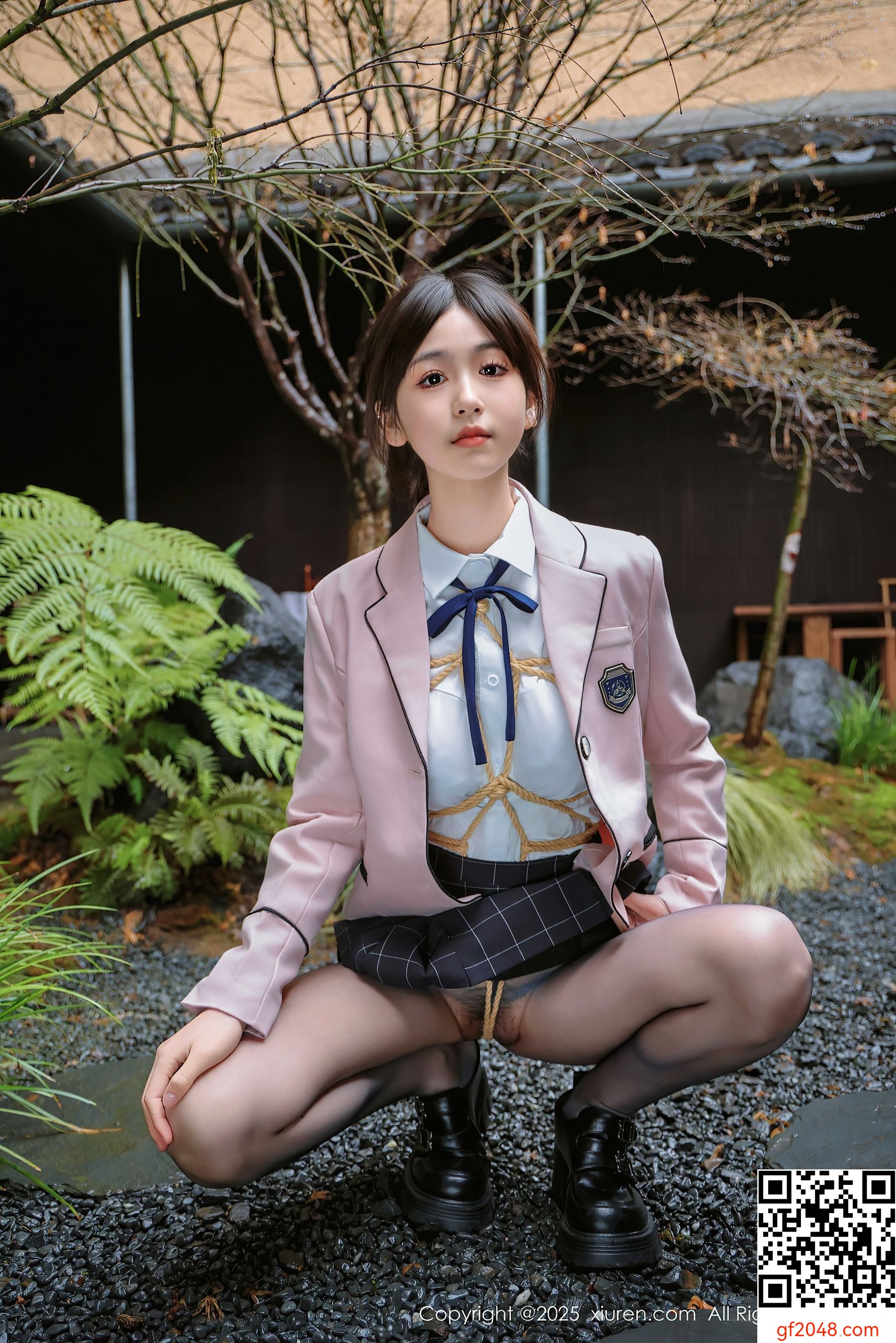 [XiuRen秀人网] No.9949 奶芙乔乔 美腿黑丝