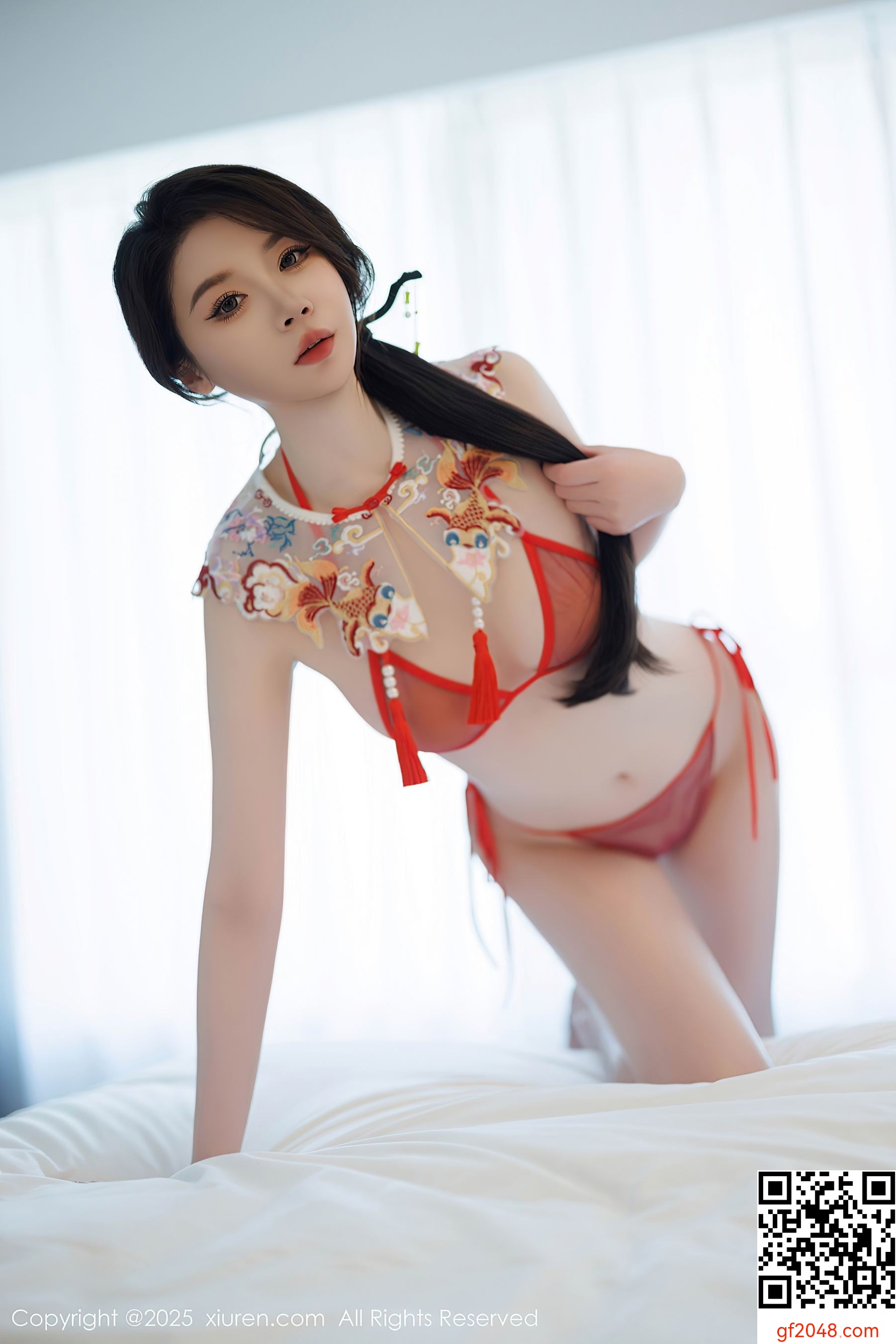 [XiuRen秀人网] No.9812 梦心玥 旗袍美腿