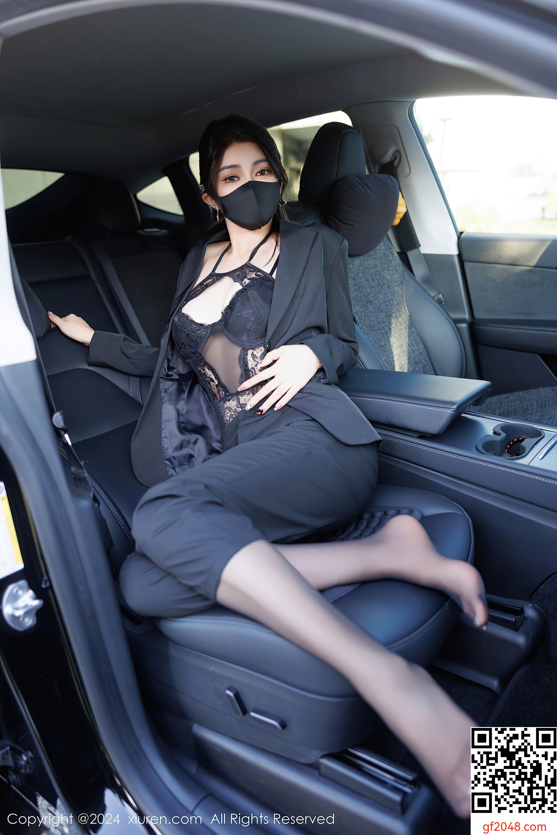 [XiuRen秀人网] No.9405 凯竹Quinn 黑丝美腿
