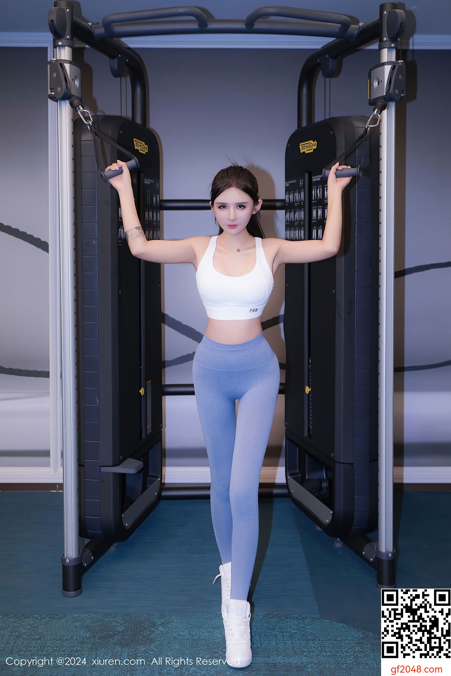 [XiuRen秀人网] No.9407 Emily尹菲 丝袜美腿