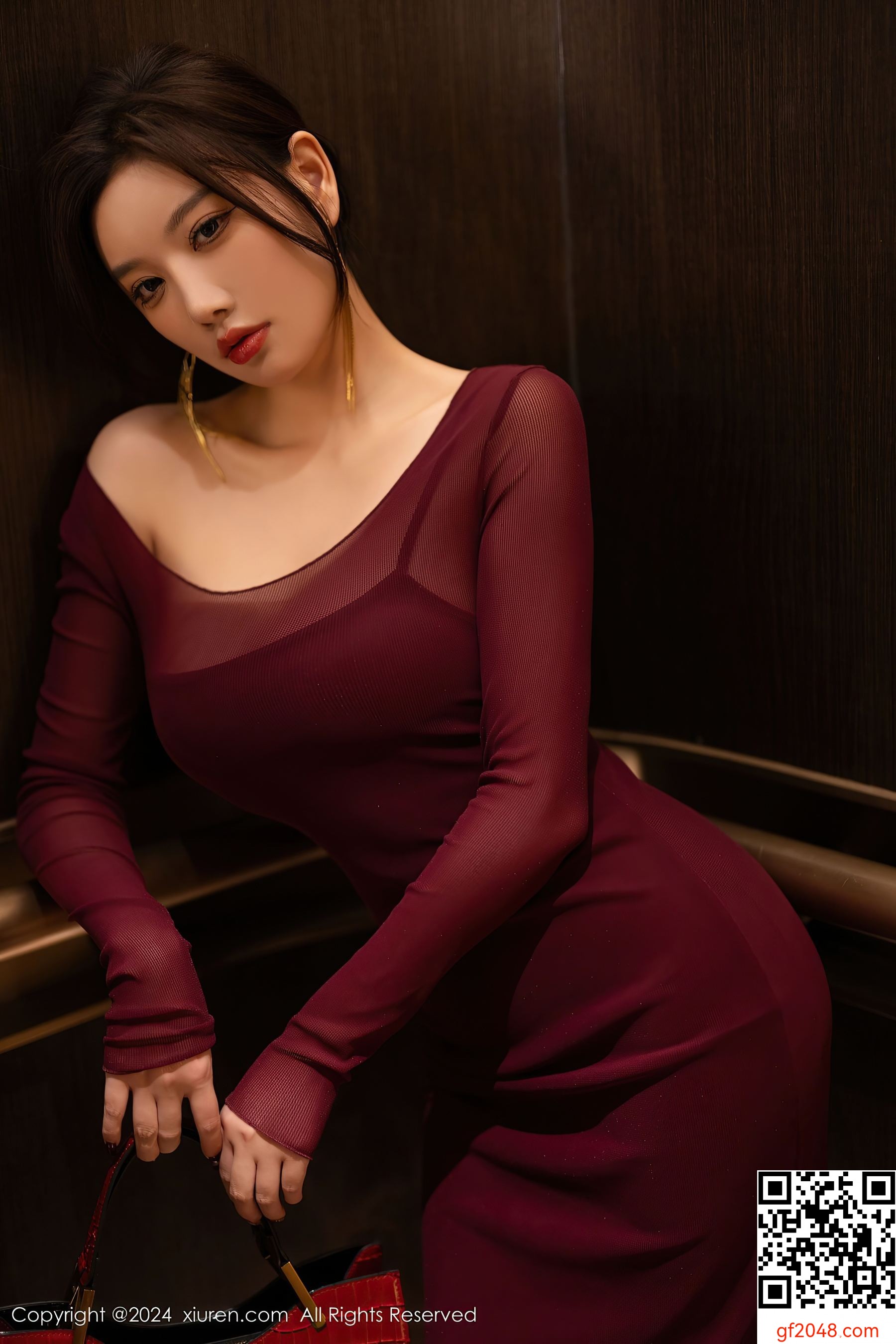 [XiuRen秀人网] No.9348 杨晨晨Yome 丝袜美腿