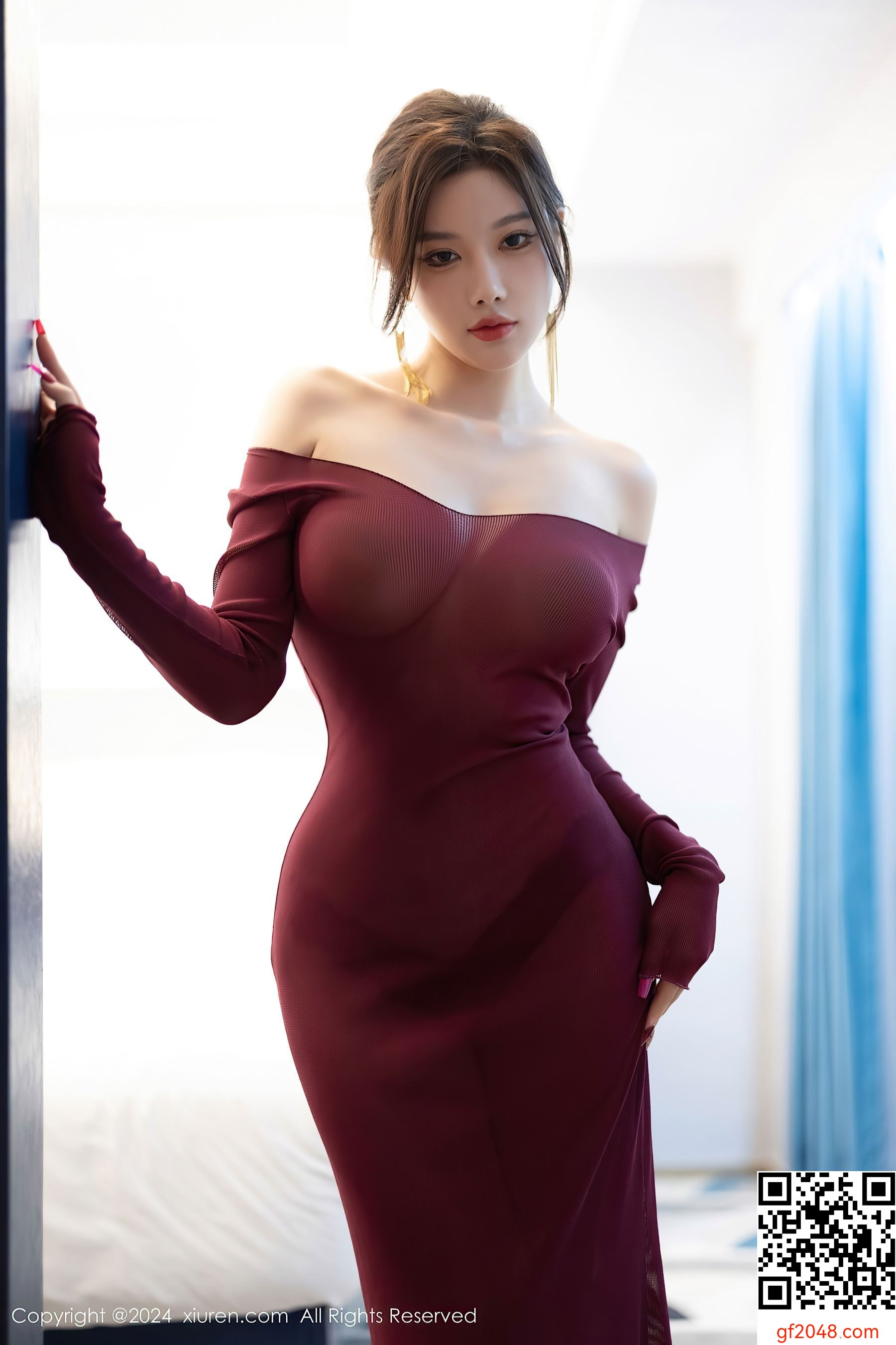 [XiuRen秀人网] No.9348 杨晨晨Yome 丝袜美腿