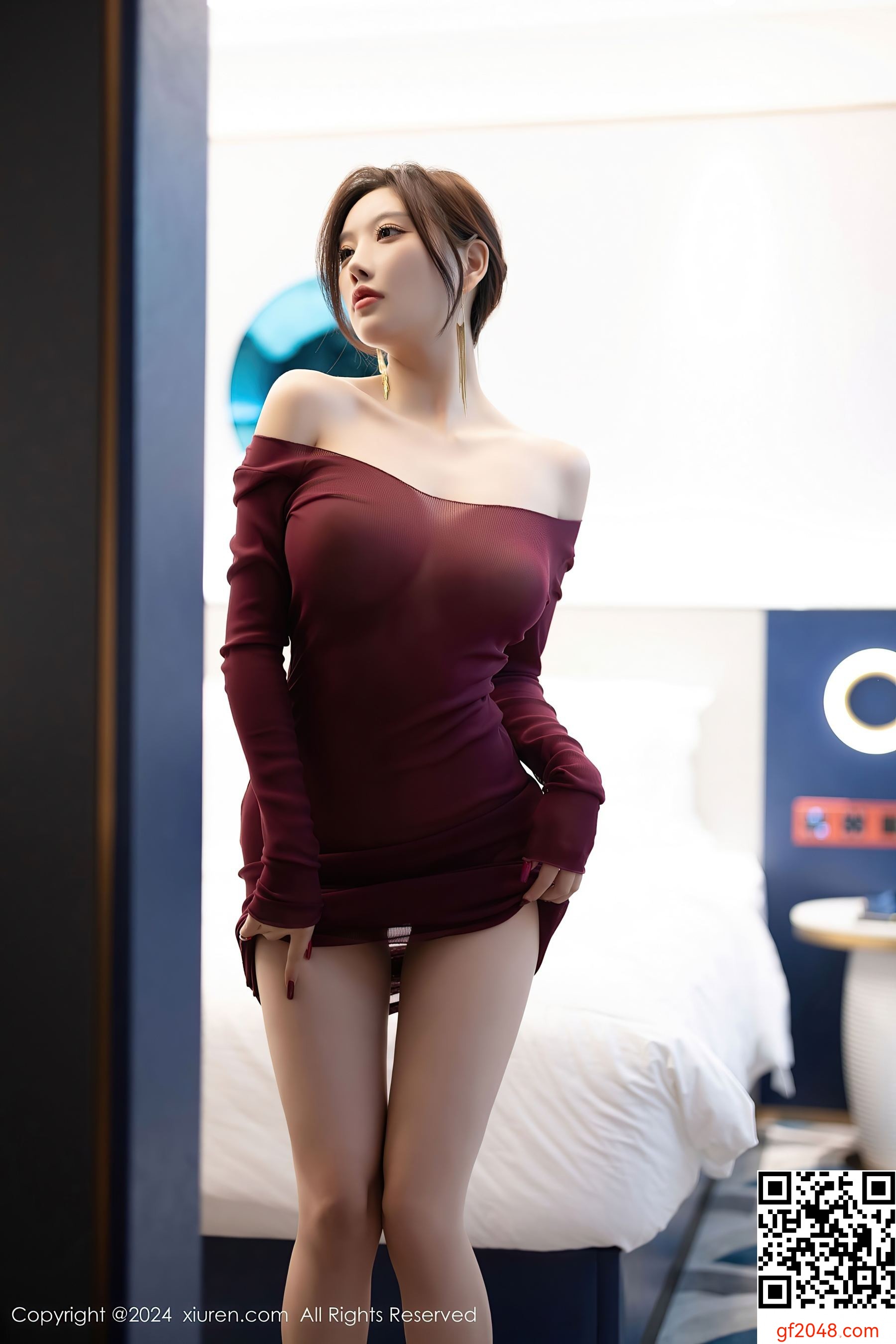 [XiuRen秀人网] No.9348 杨晨晨Yome 丝袜美腿