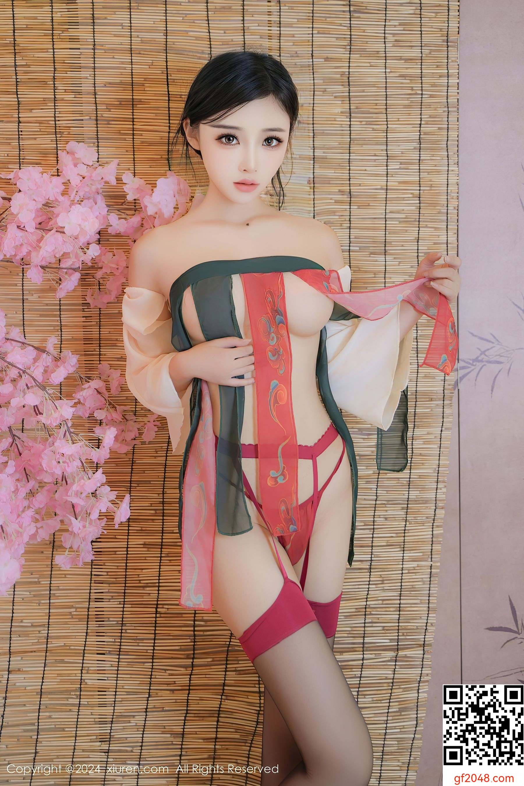 [XiuRen秀人网] No.9351 妙可可Cheese 黑丝美腿