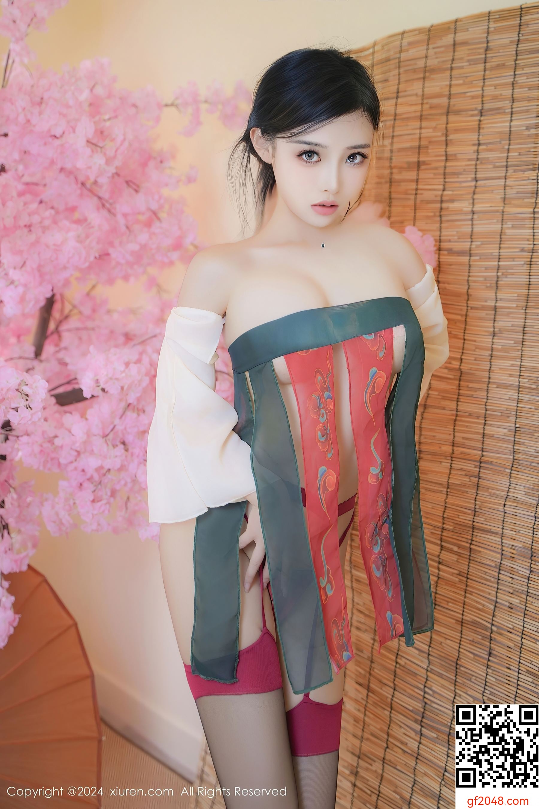 [XiuRen秀人网] No.9351 妙可可Cheese 黑丝美腿