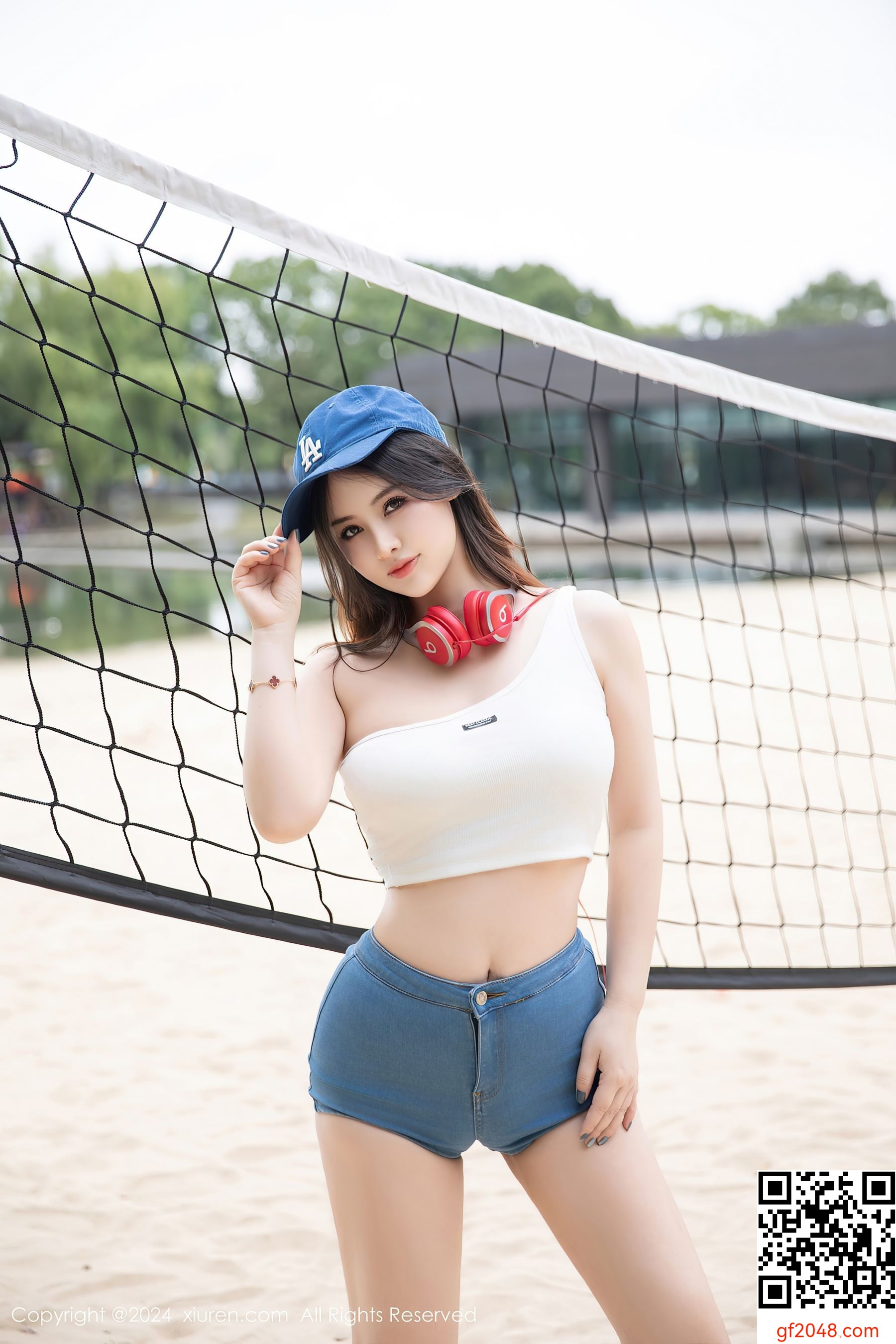 [XiuRen秀人网] No.9354 诗诗kiki 美臀性感