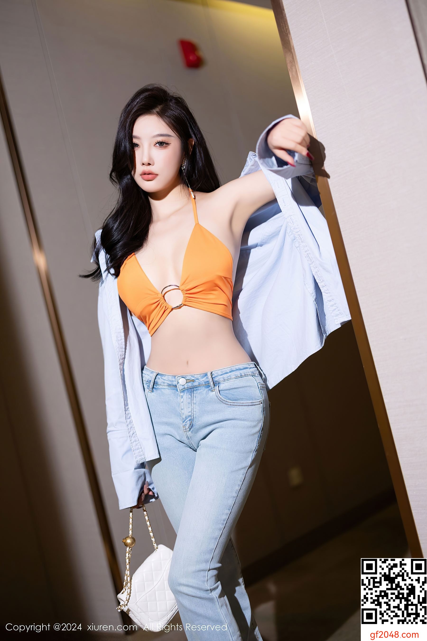 [XiuRen秀人网] No.9282 杨晨晨Yome 丝袜美腿