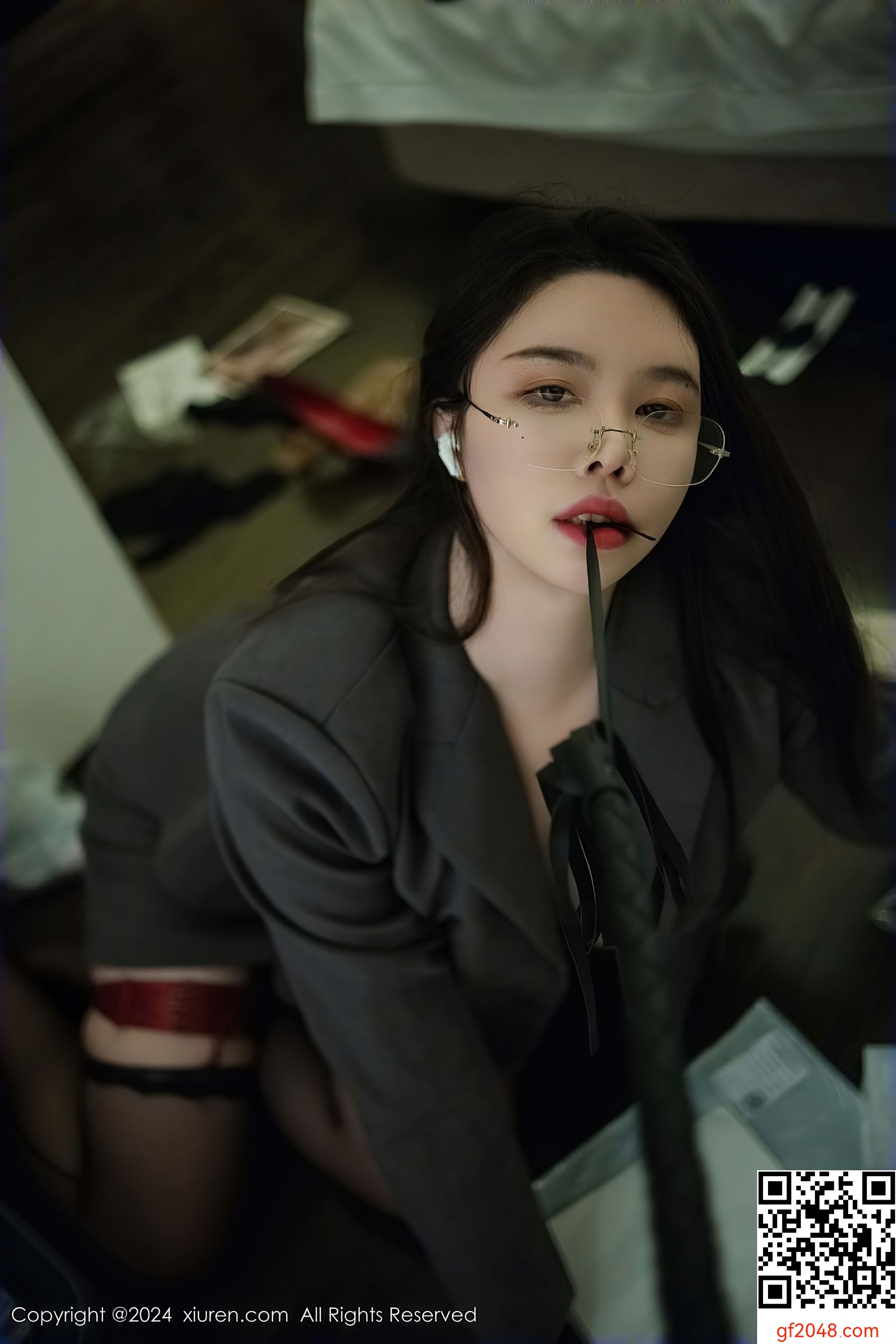 [XiuRen秀人网] No.9287 樱桃小犊子 黑丝美臀