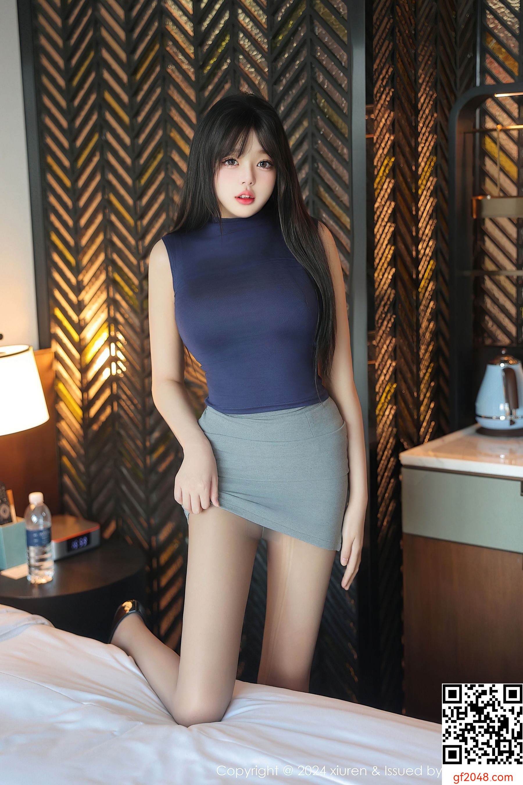 [XiuRen秀人网] No.9233 柚柚小奶瓶 美腿短裙