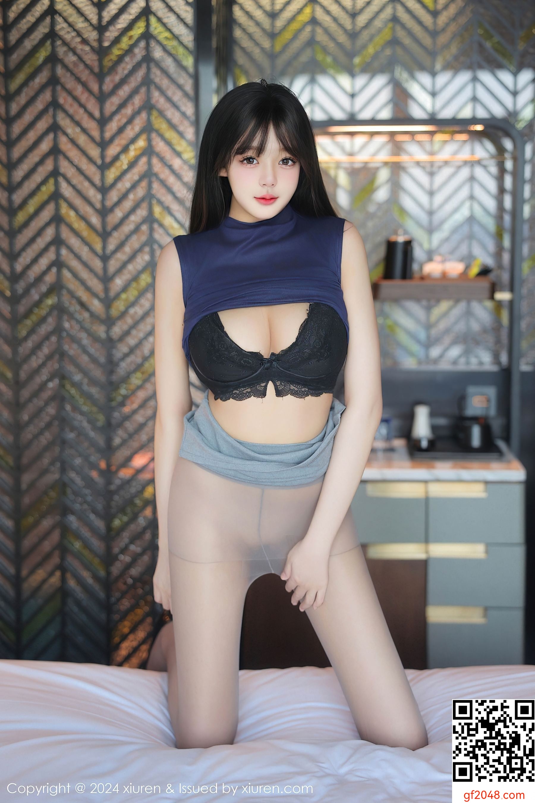 [XiuRen秀人网] No.9233 柚柚小奶瓶 美腿短裙