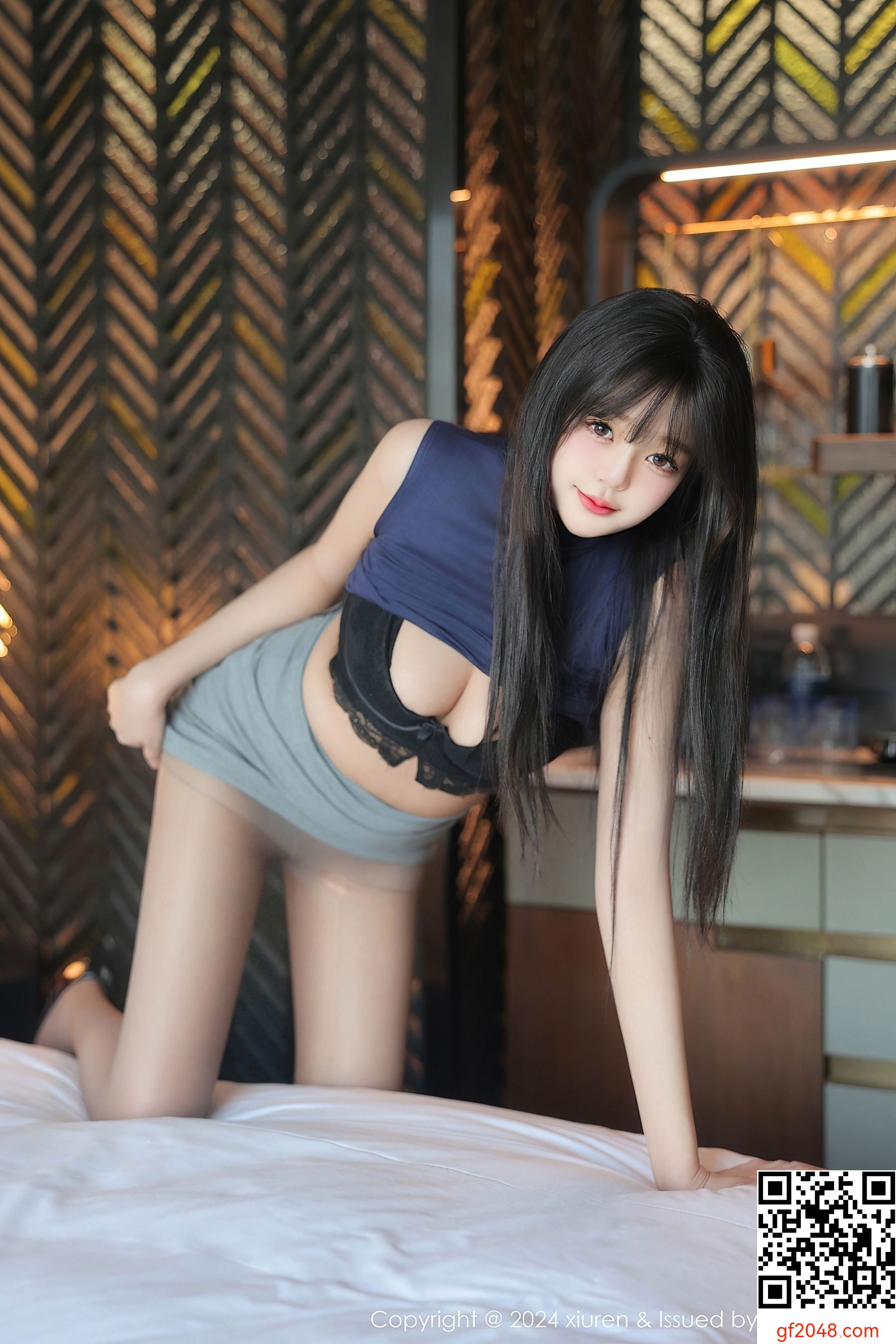[XiuRen秀人网] No.9233 柚柚小奶瓶 美腿短裙