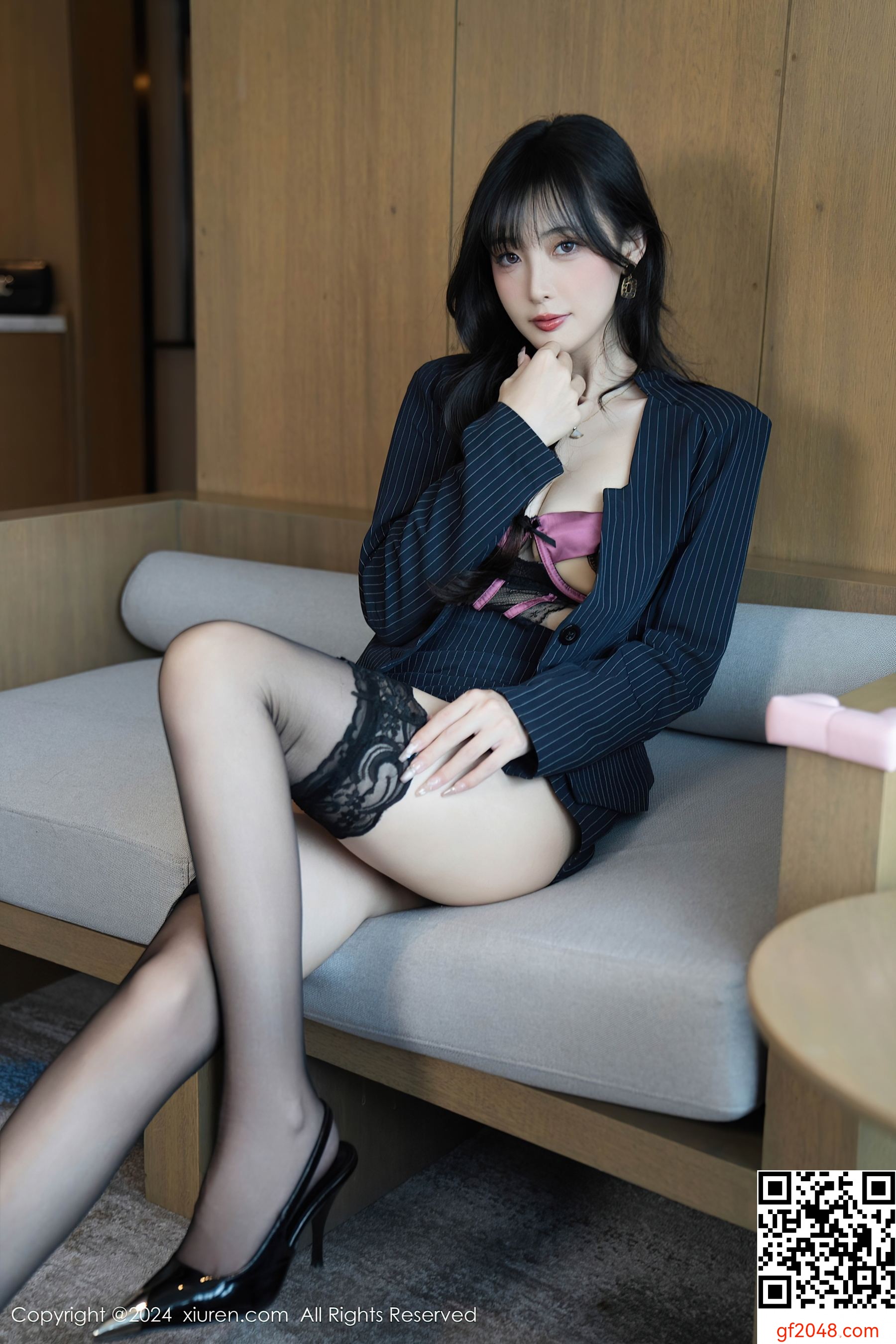 [XiuRen秀人网] No.9186 林星阑 黑丝美腿